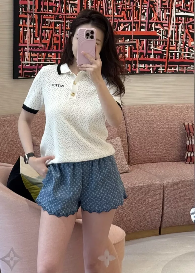 루이비통 펀칭 배색 카라 니트 티셔츠 상세 이미지 28