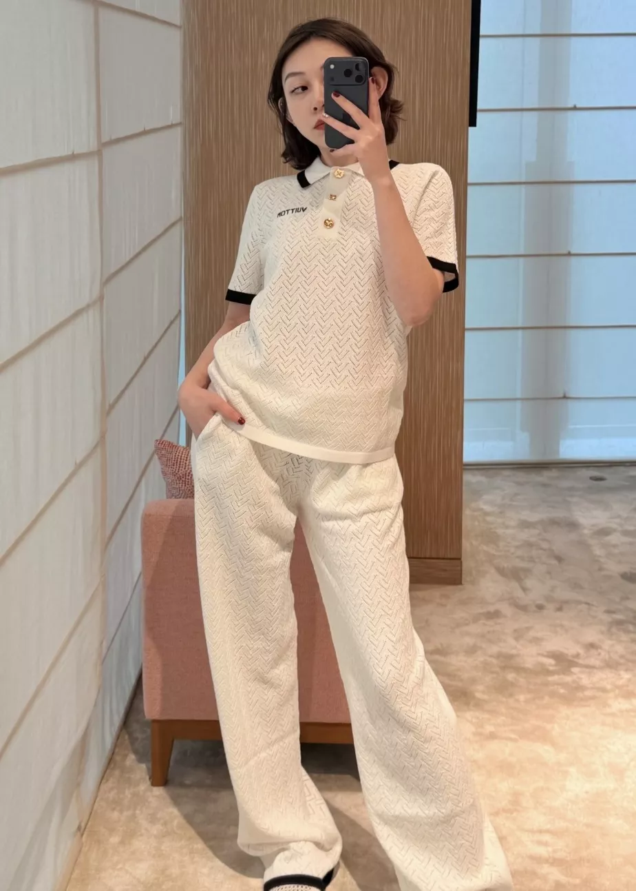 루이비통 펀칭 배색 카라 니트 티셔츠 상세 이미지 23