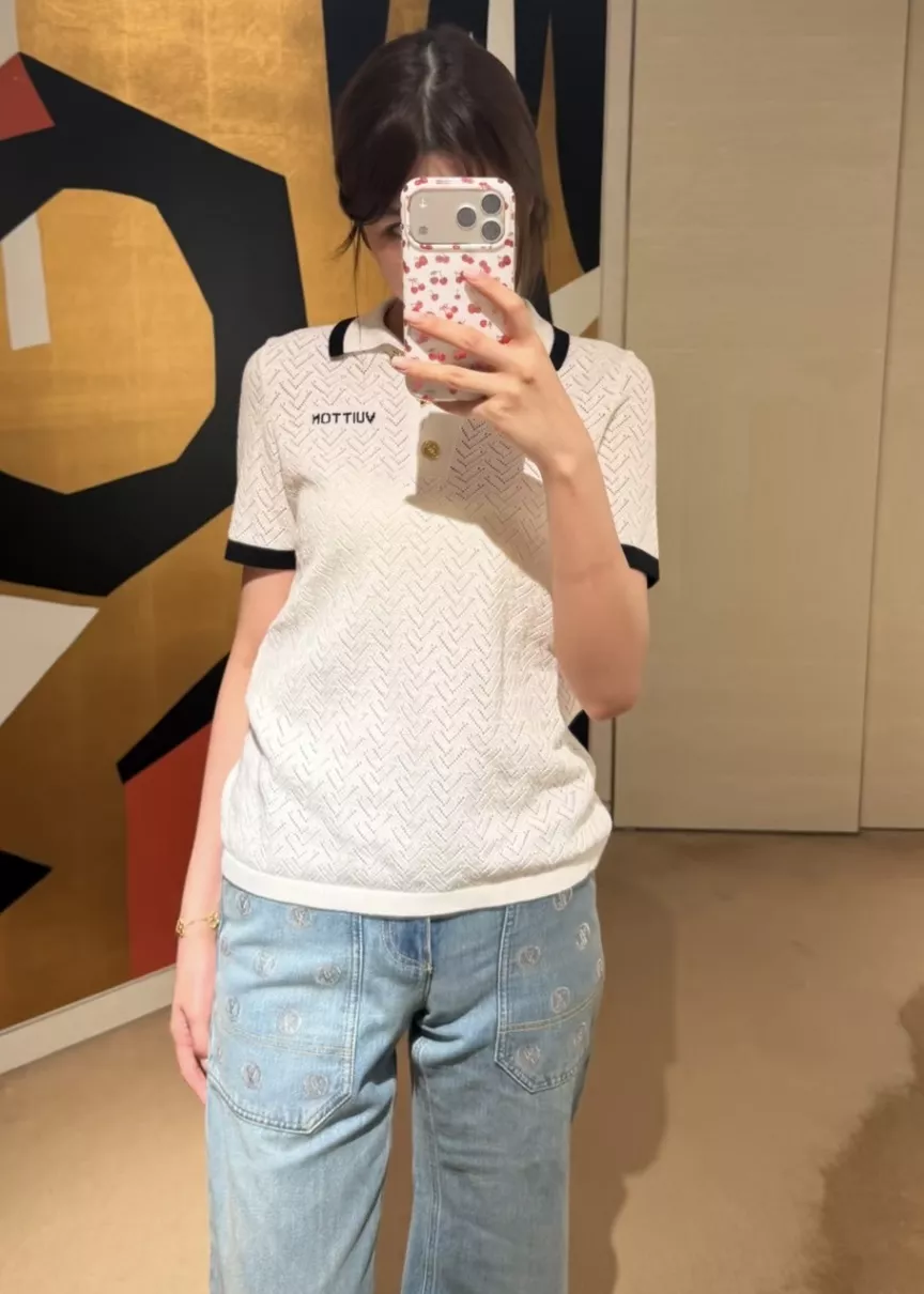 루이비통 펀칭 배색 카라 니트 티셔츠 상세 이미지 33