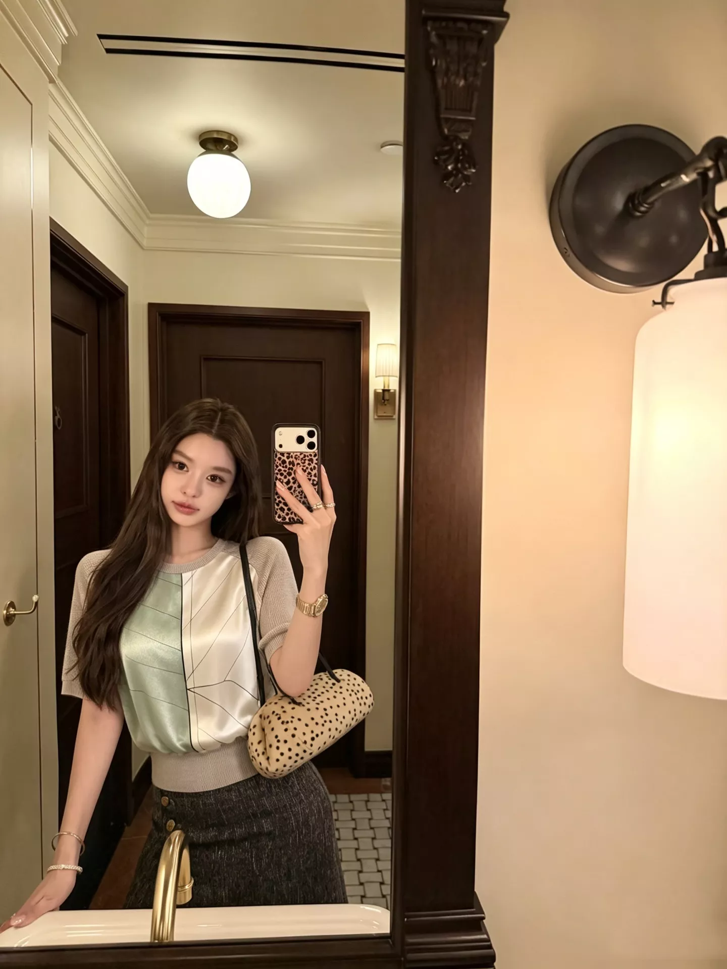 로로피아나 실크 배색 워터컬러 기하학 반소매 니트 상세 이미지 14
