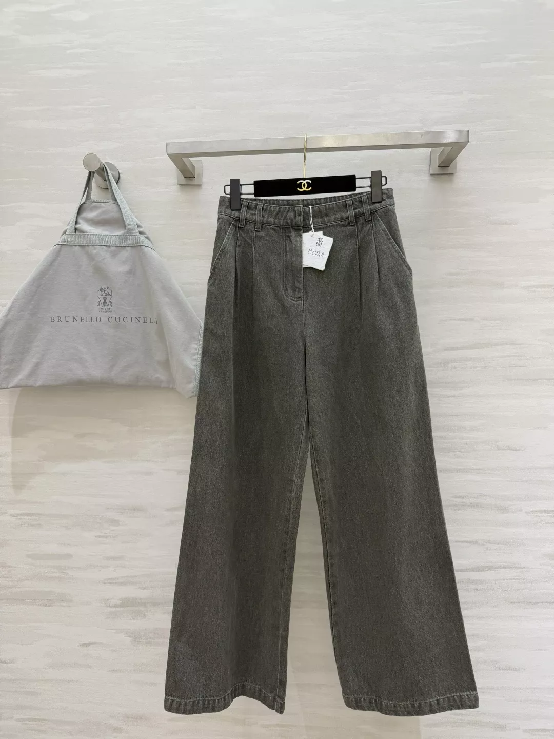 브루넬로쿠치넬리 워싱 와이드 데님 팬츠 상세 이미지 1