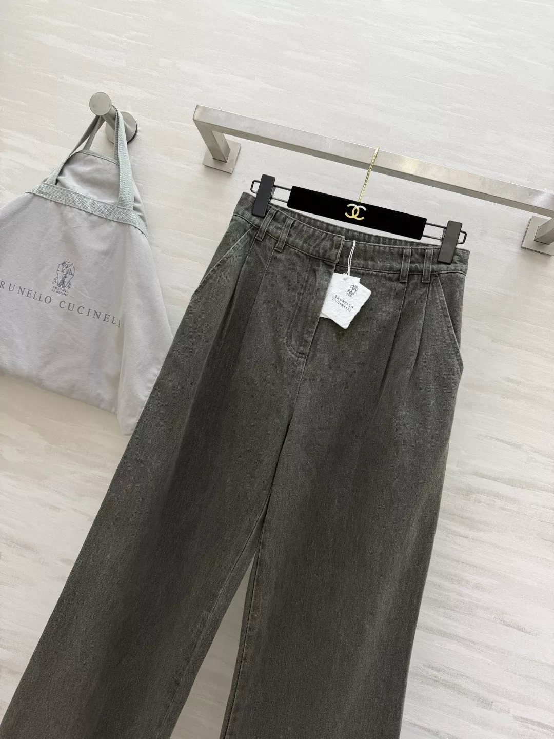 브루넬로쿠치넬리 워싱 와이드 데님 팬츠 상세 이미지 4