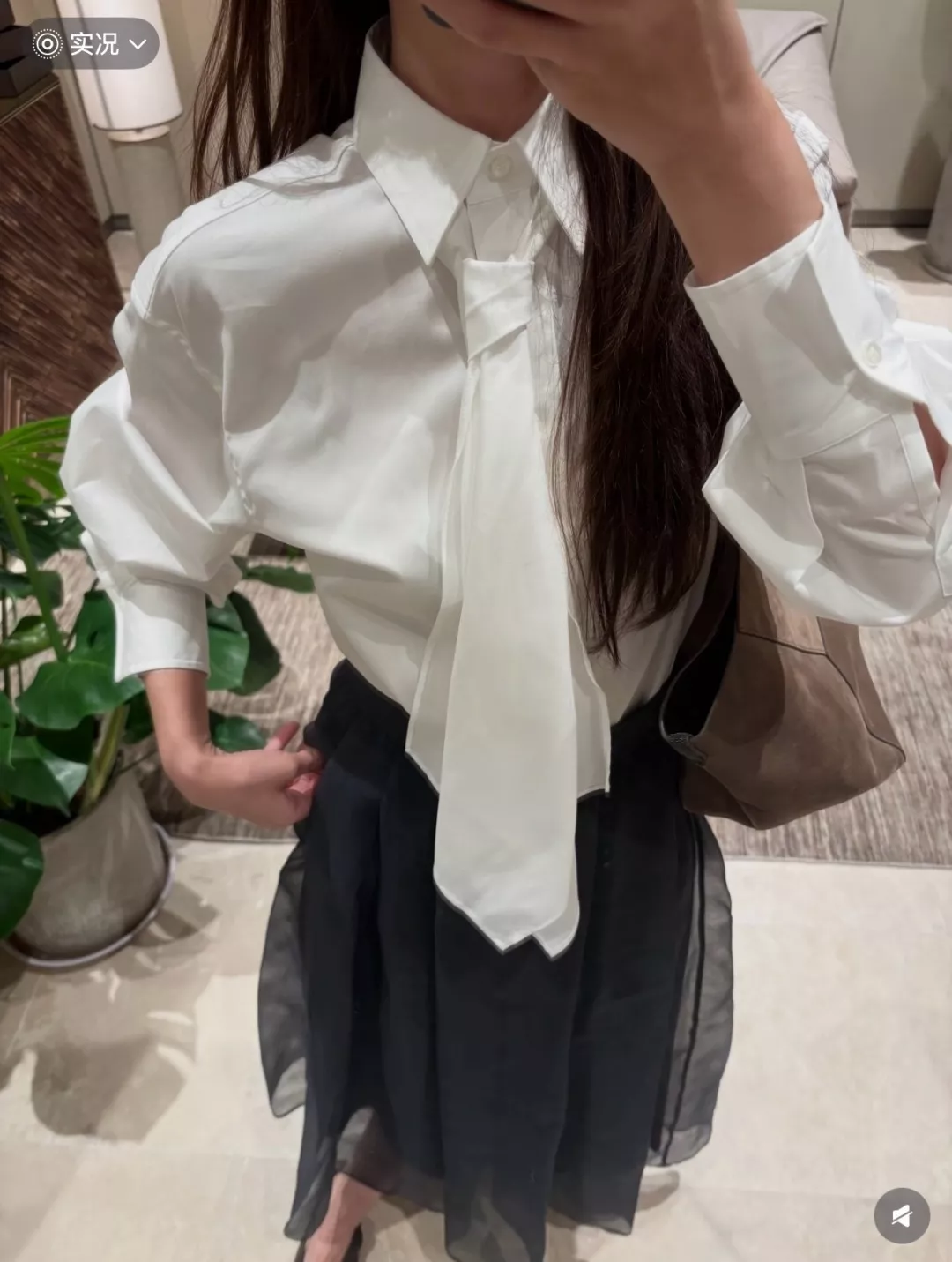 브루넬로쿠치넬리 리본 타이 탈부착 루즈핏 코튼 셔츠 상세 이미지 18