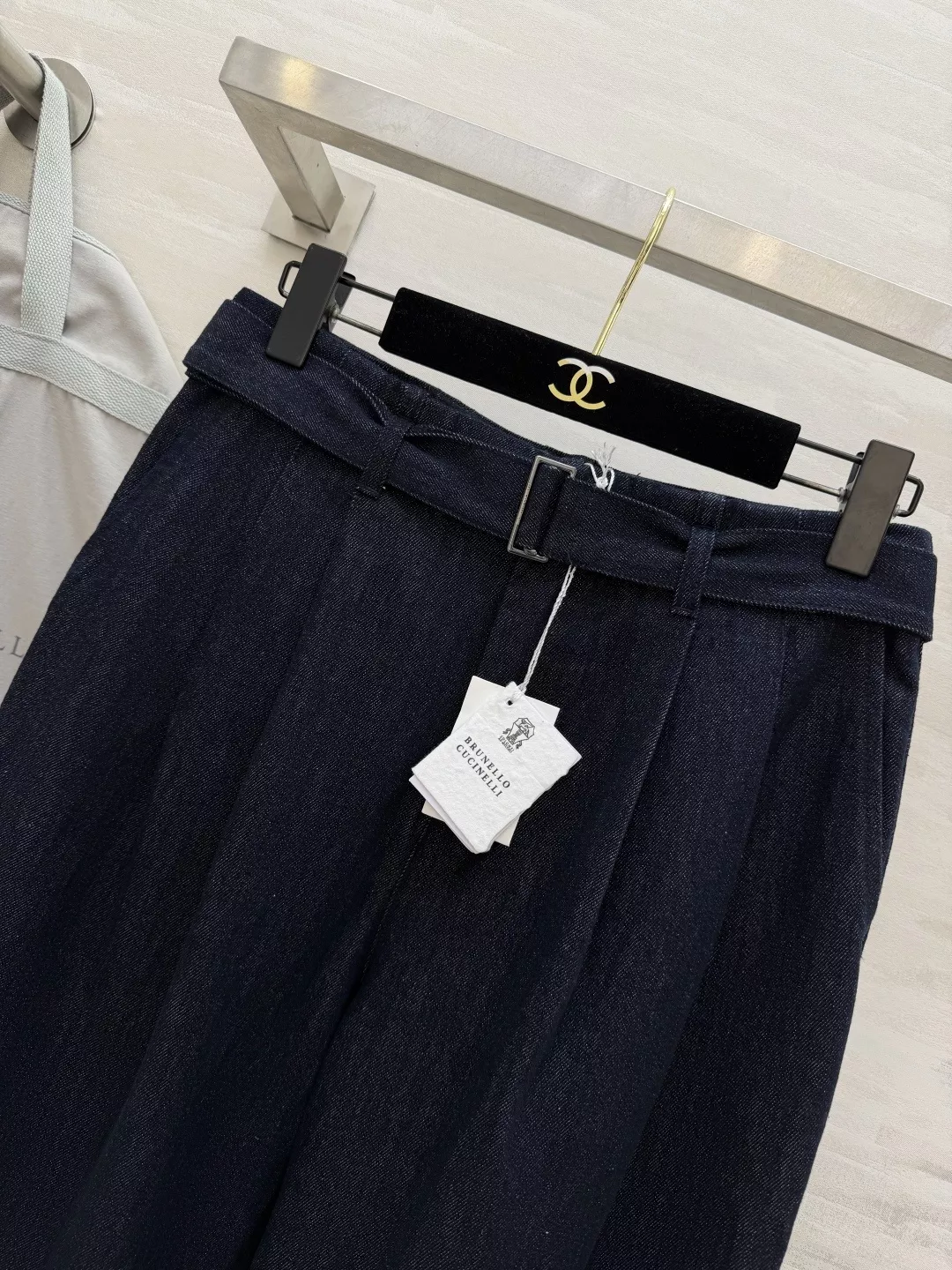 브루넬로쿠치넬리 원색 딥블루 벨트 와이드 데님 팬츠 상세 이미지 4