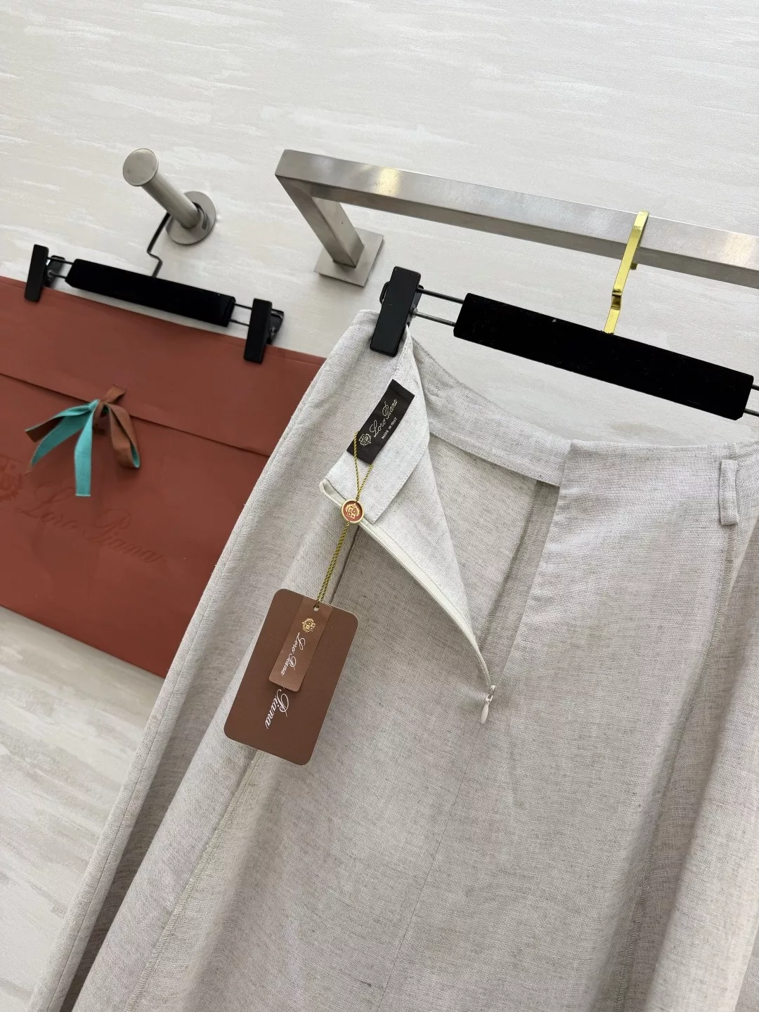 로로피아나 리넨 질감 A라인 플레어 롱 스커트 상세 이미지 7
