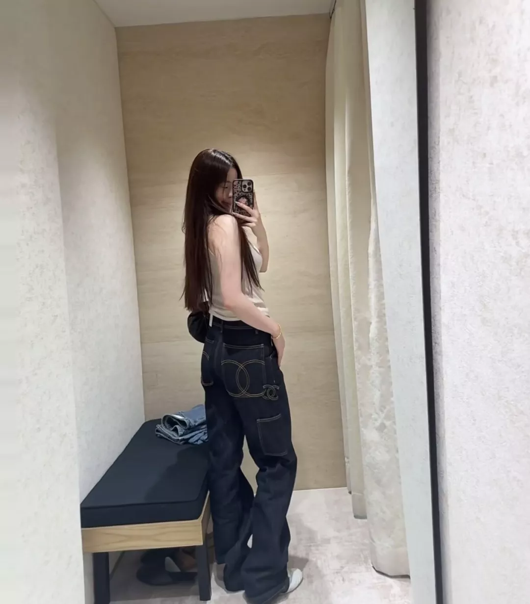샤넬 사이드 가죽 패치 데님 팬츠 상세 이미지 44