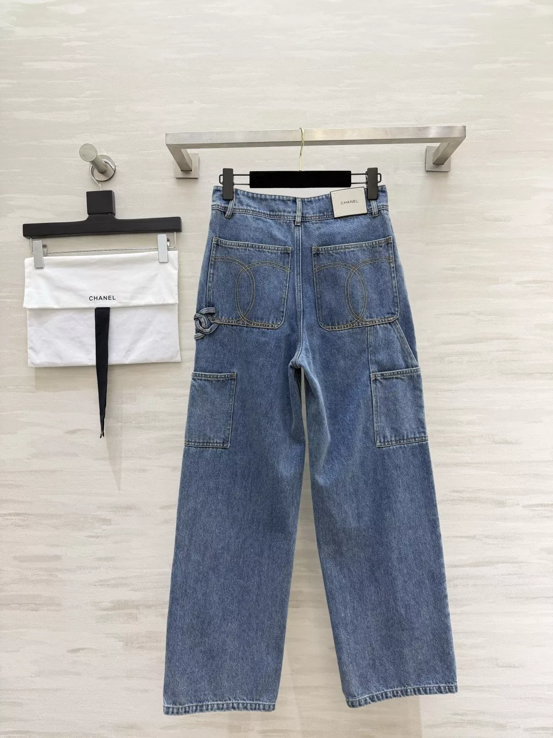 샤넬 사이드 가죽 패치 데님 팬츠 상세 이미지 6