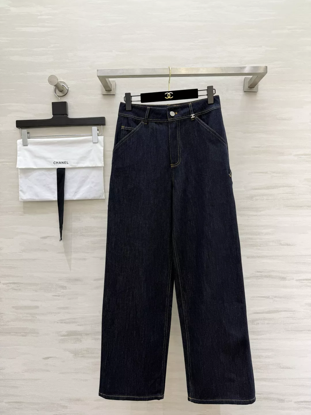 샤넬 사이드 가죽 패치 데님 팬츠 상세 이미지 28