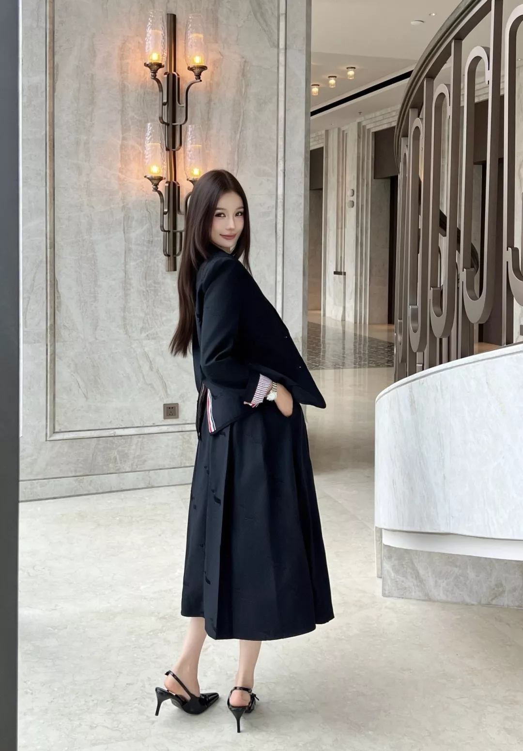 톰브라운 닥스훈트 자수 에이라인 플레어 스커트 상세 이미지 12