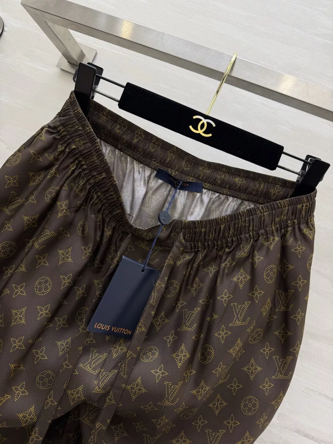 루이비통 모노그램 밴딩 와이드 팬츠 상세 이미지 7