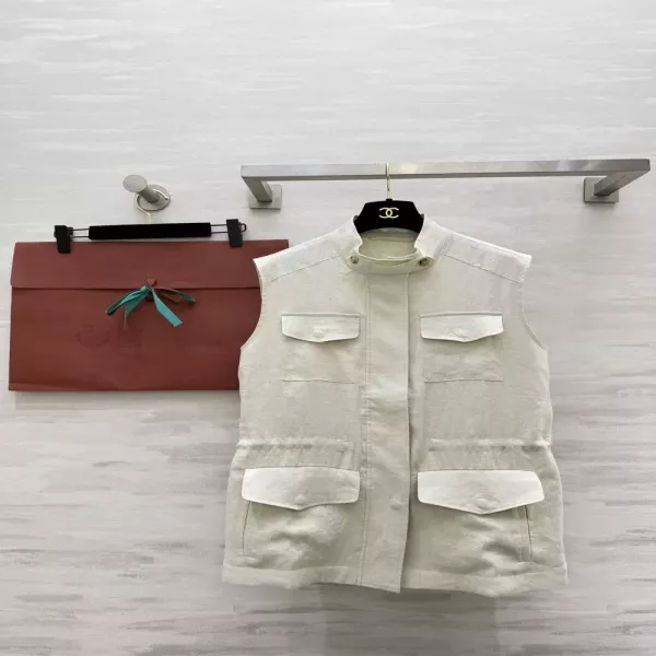 로로피아나 린넨 스탠드칼라 포켓 집업 조끼