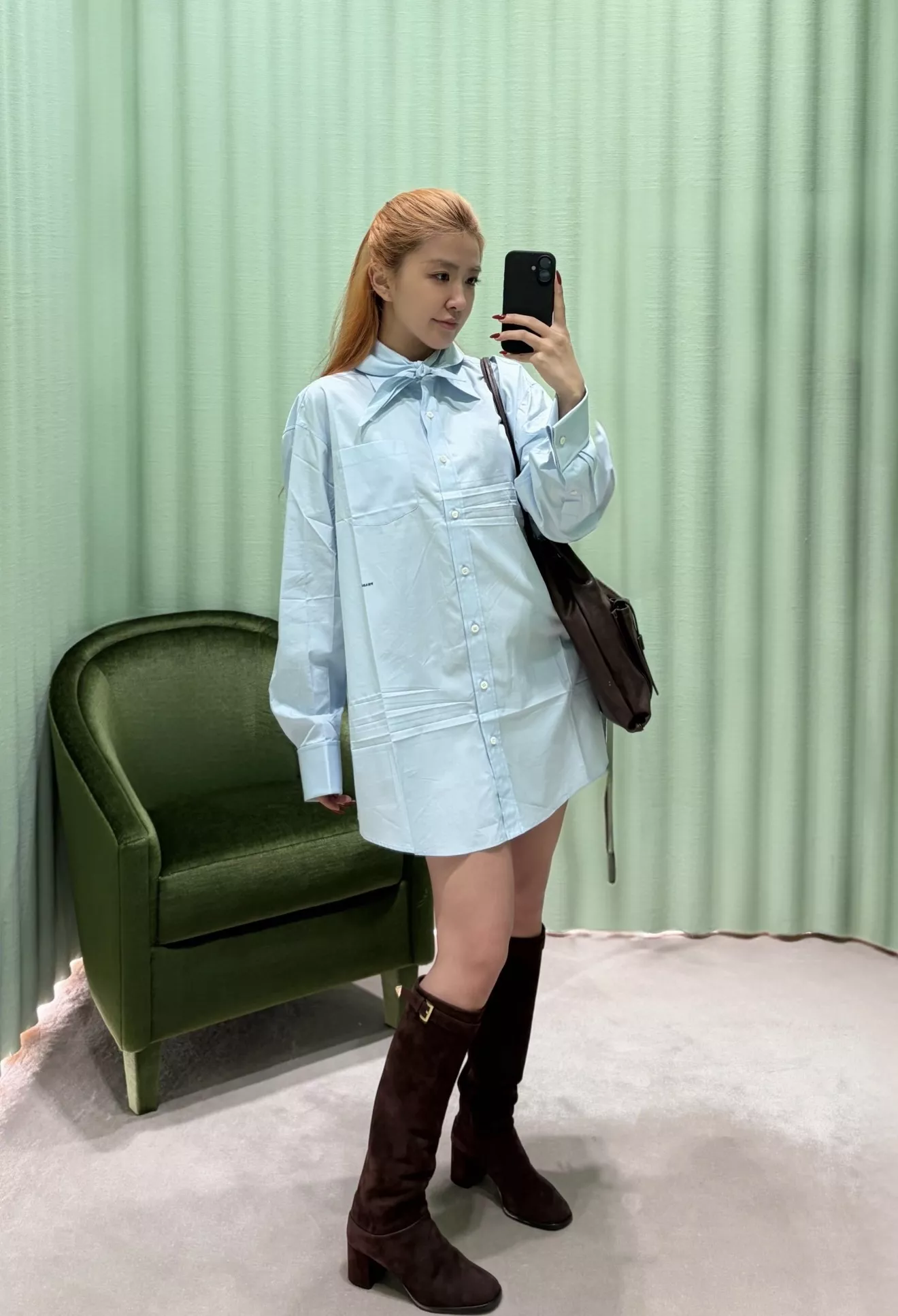 프라다 리본 칼라 자수 플리츠 긴소매 셔츠 상세 이미지 1