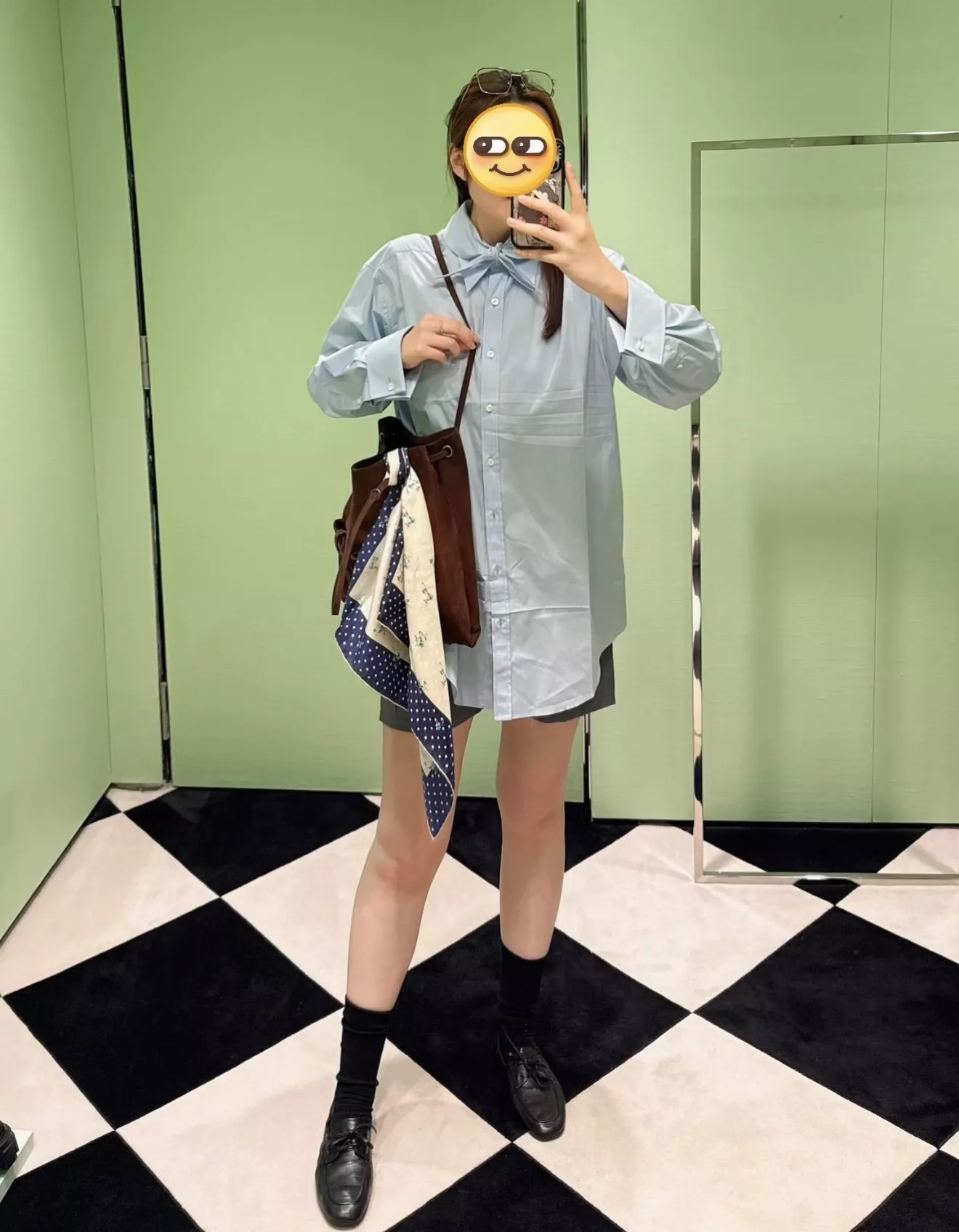 프라다 리본 칼라 자수 플리츠 긴소매 셔츠 상세 이미지 7