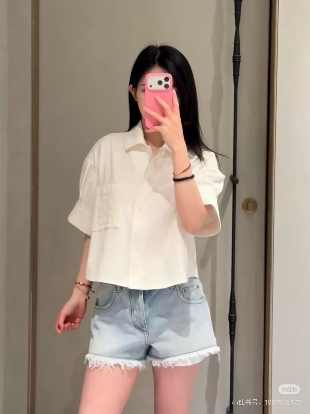 로에베 콘트라스트 자수 워싱 데님 하프 팬츠 상세 이미지 1