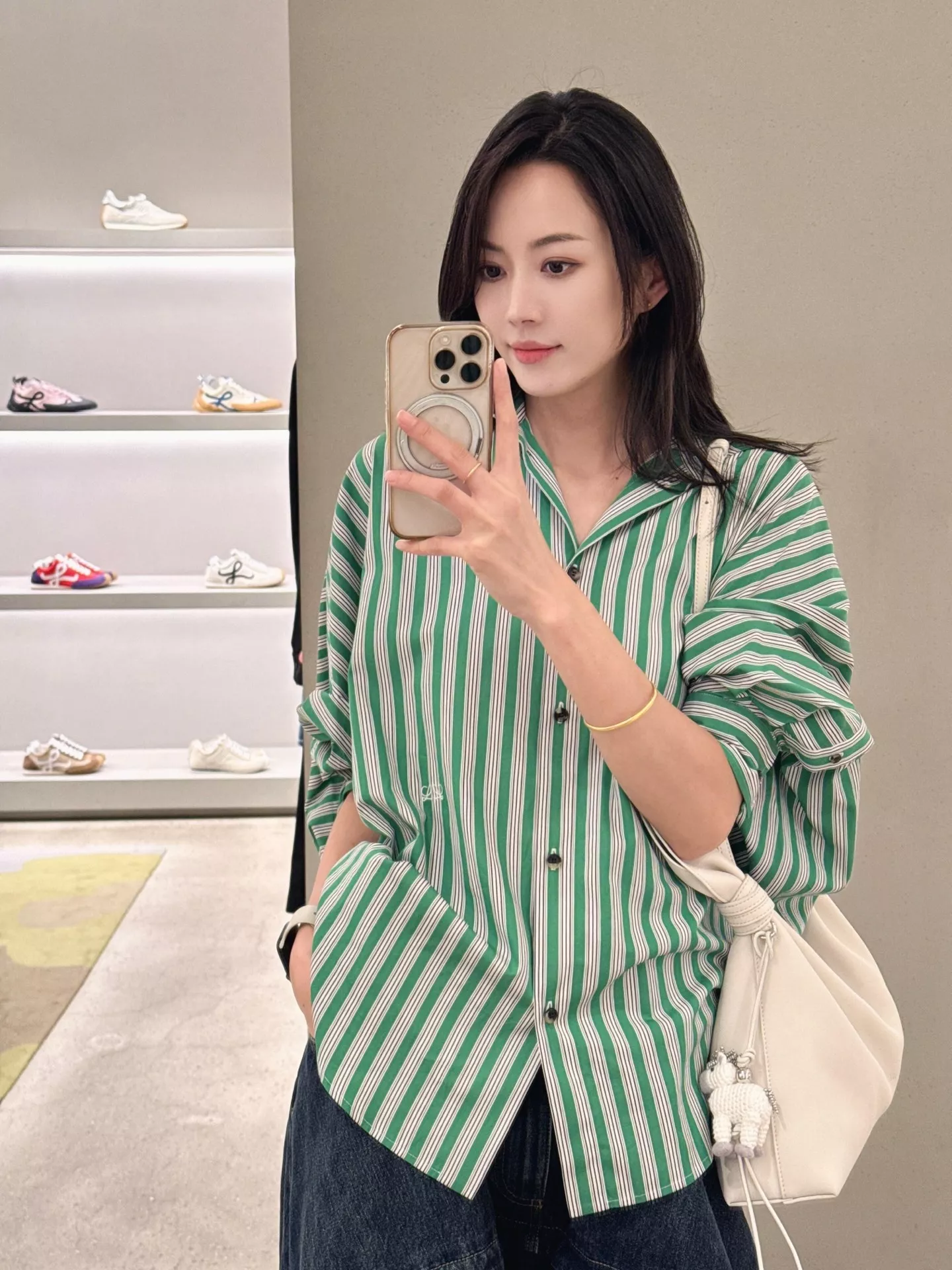 로에베 스트라이프 자수 포인트 오버핏 긴소매 셔츠 상세 이미지 1