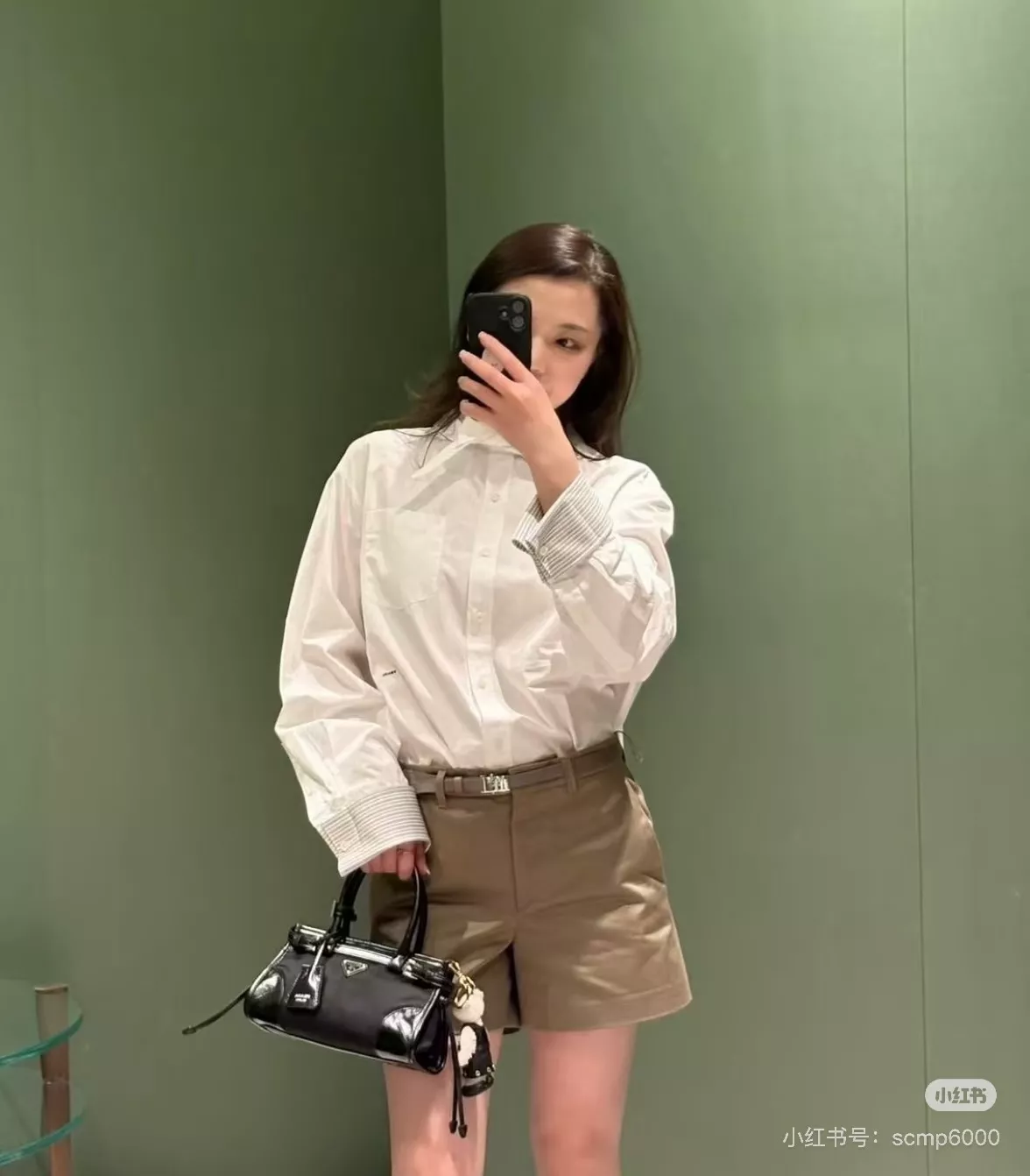 프라다 카키색 하이웨이스트 A라인 하프 팬츠 상세 이미지 6