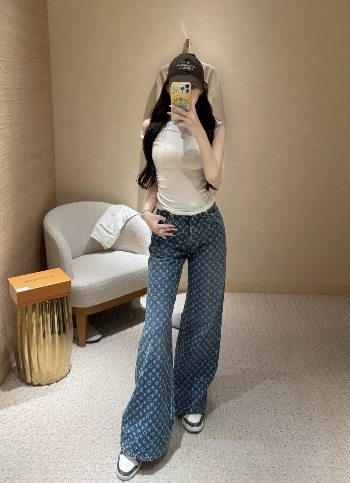 루이비통 자카드 모노그램 미세 부츠컷 데님 팬츠 상세 이미지 90