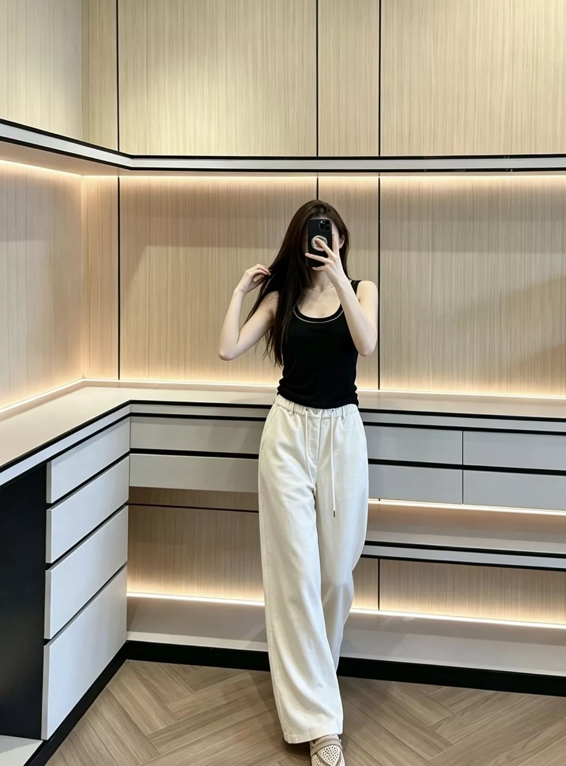 노브랜드 비즈 장식 스트레이트 와이드 팬츠 상세 이미지 77