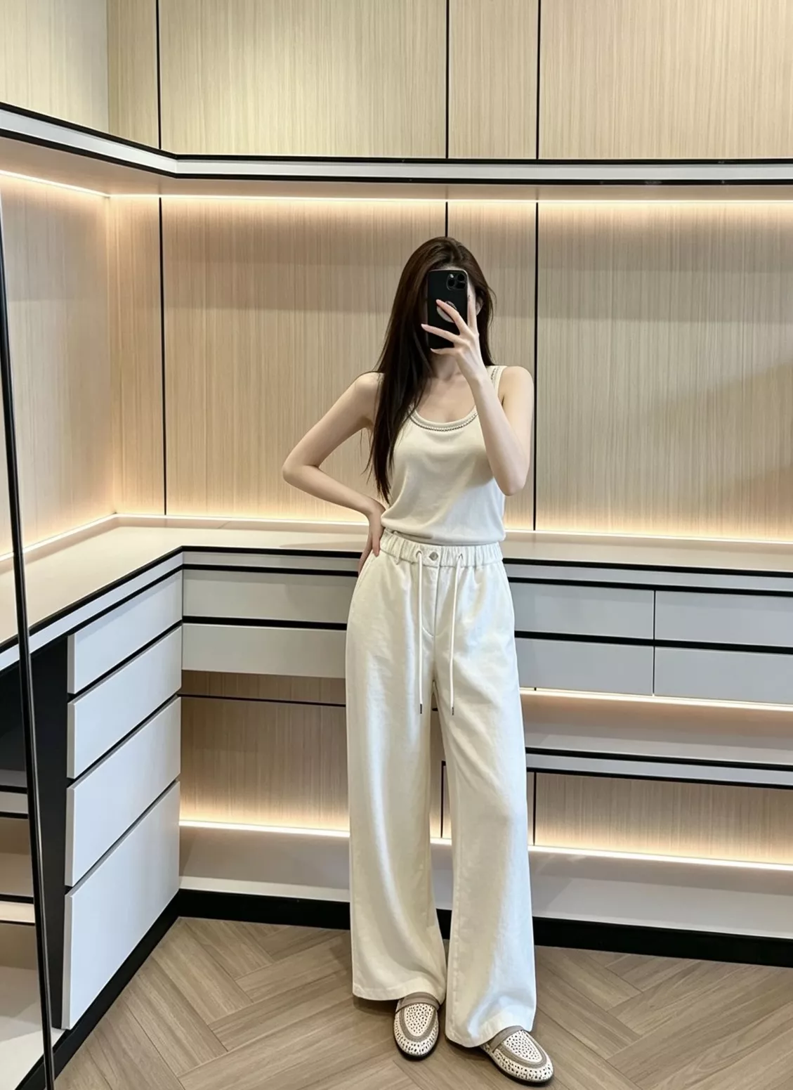 노브랜드 비즈 장식 스트레이트 와이드 팬츠 상세 이미지 73