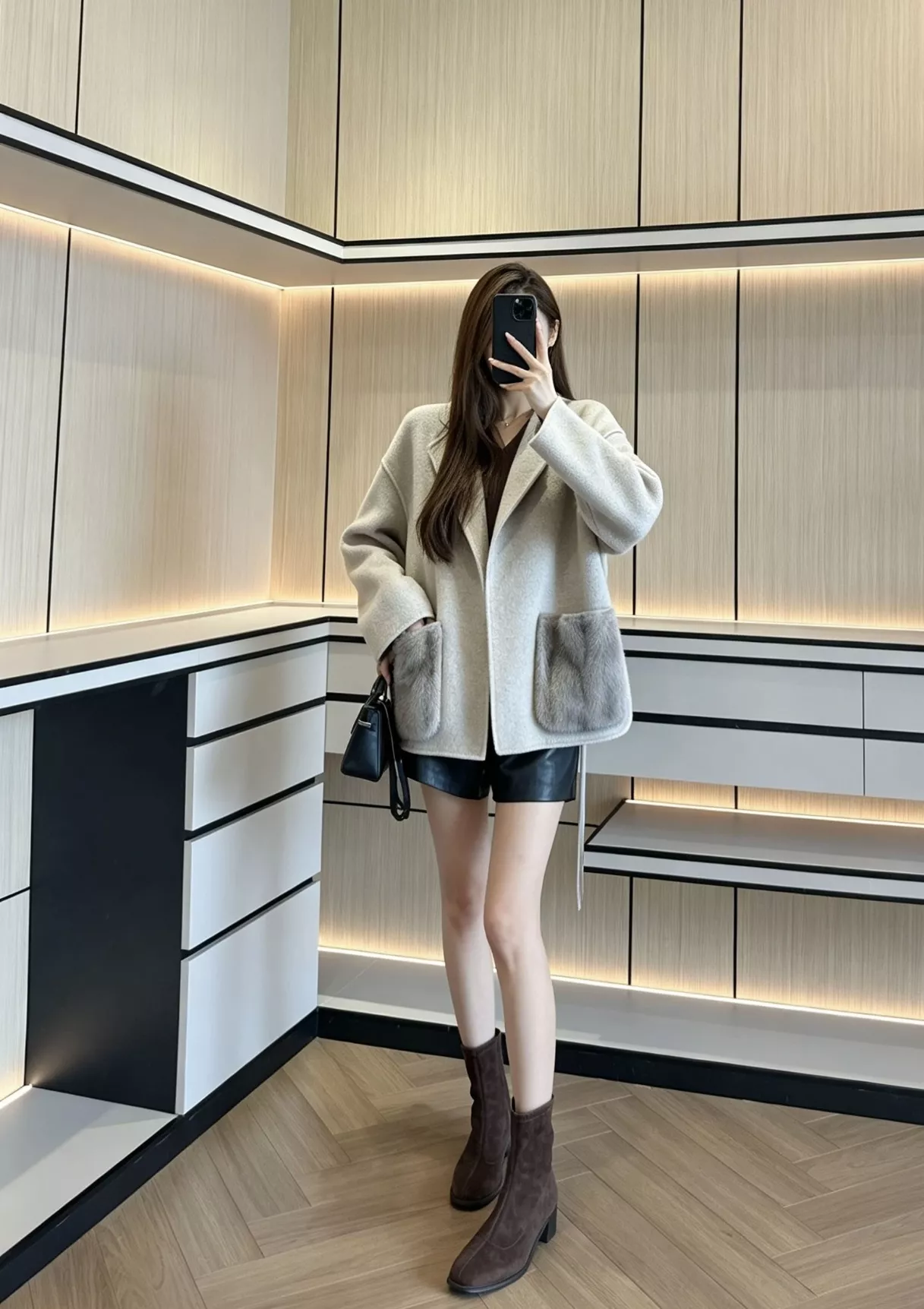 로로피아나 밍크 포켓 벨티드 캐시미어 블렌드 하프 코트 상세 이미지 117