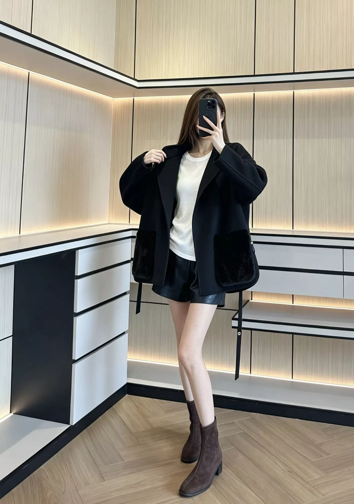 로로피아나 밍크 포켓 벨티드 캐시미어 블렌드 하프 코트 상세 이미지 113