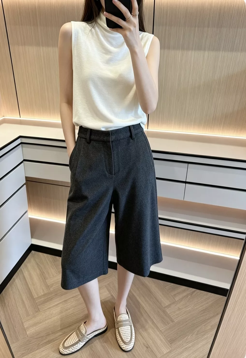더로우 반하이넥 슬림핏 니트 탱크탑 상세 이미지 81