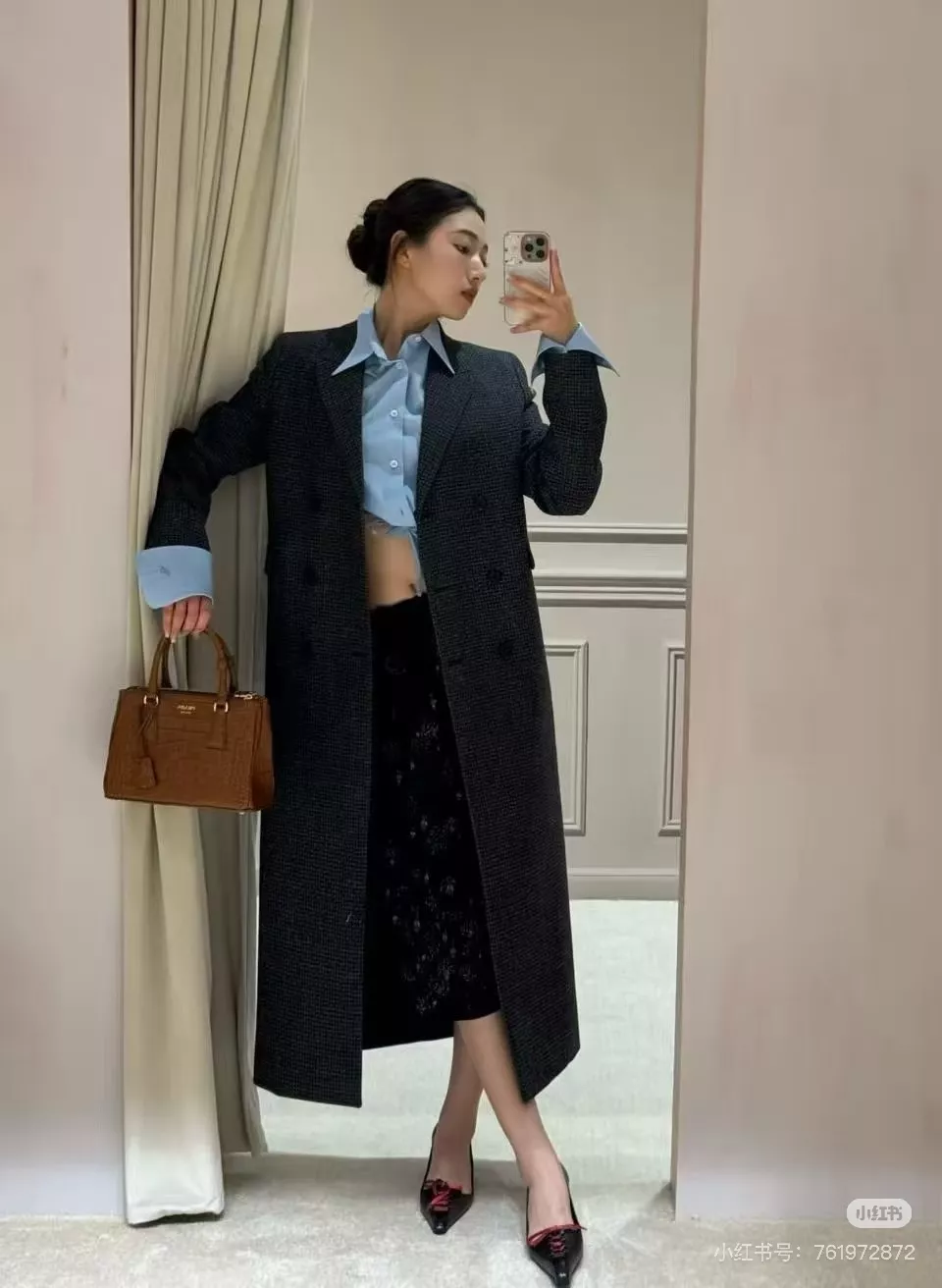 프라다 자수 레터링 크롭 긴소매 셔츠 상세 이미지 18
