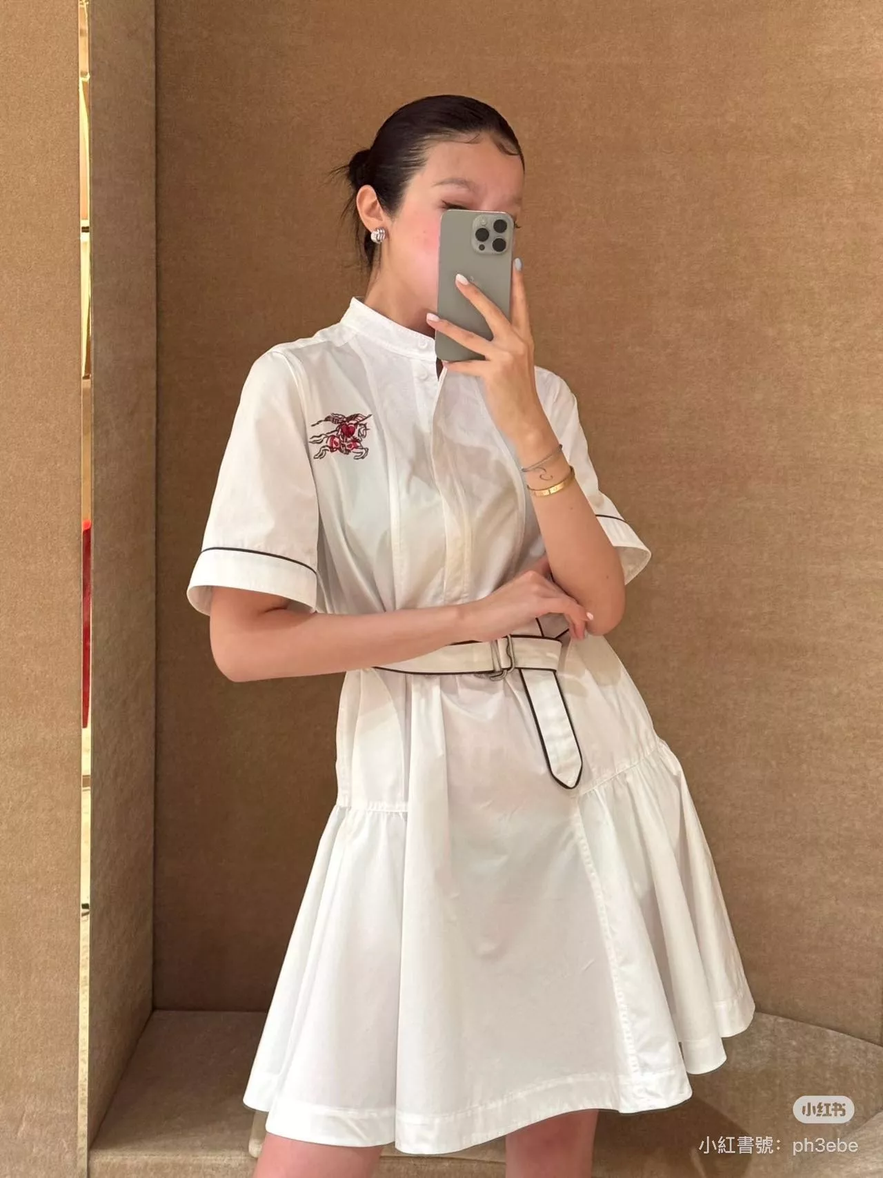 버버리 자수 디테일 벨트 카라 원피스 상세 이미지 17