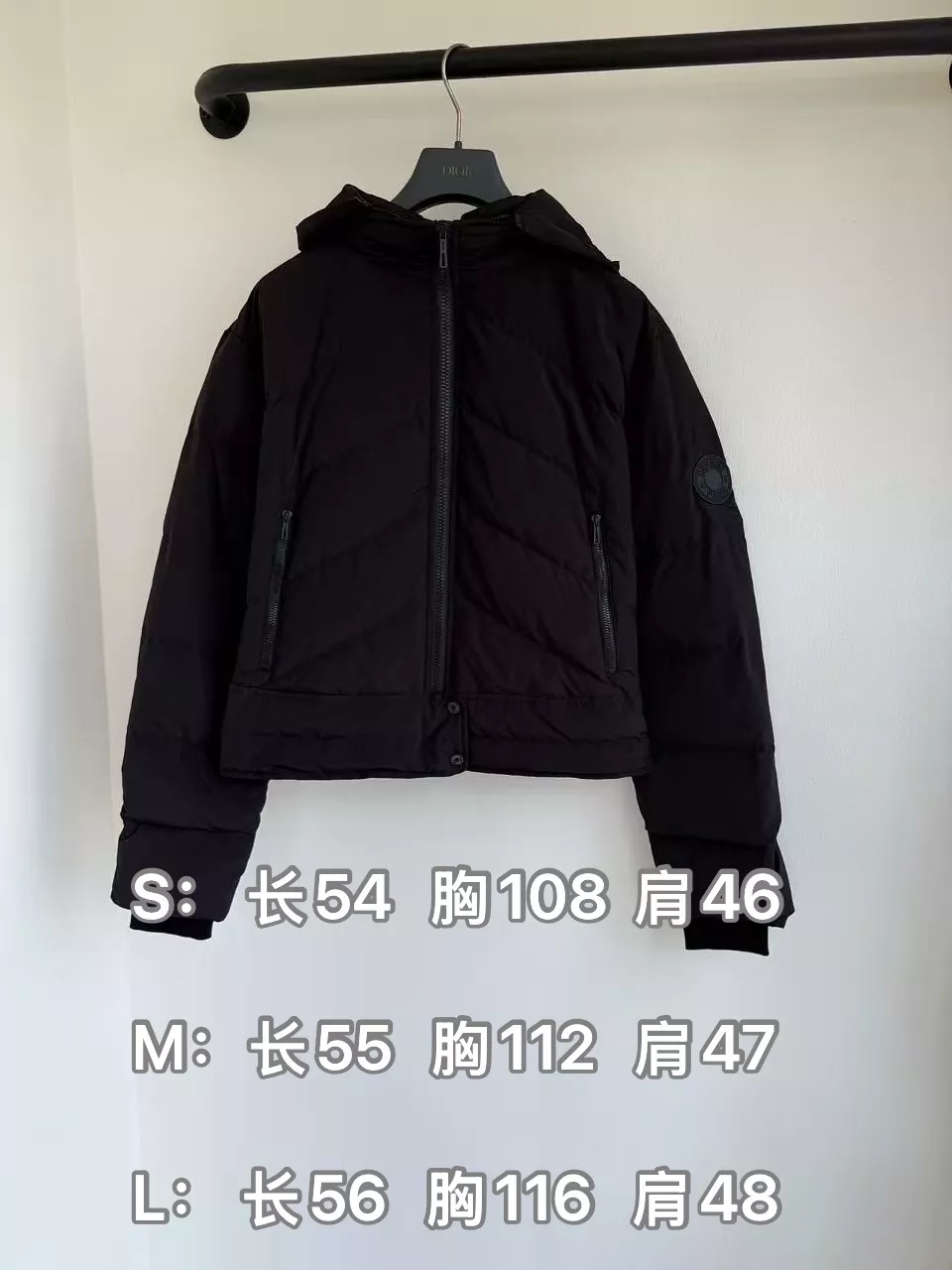 에르메스 퀼팅 금속 지퍼 숏 패딩 상세 이미지 10