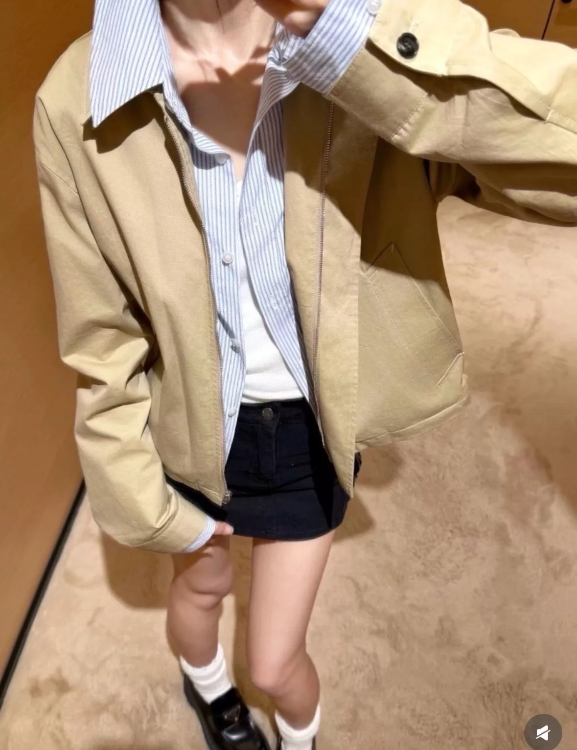 아크네스튜디오 코튼 블렌드 체크 안감 트렌치 스타일 쇼트 코트 상세 이미지 18