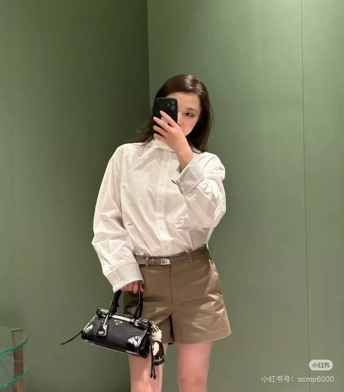프라다 벨트 포인트 입체 재단 숏 팬츠 상세 이미지 18