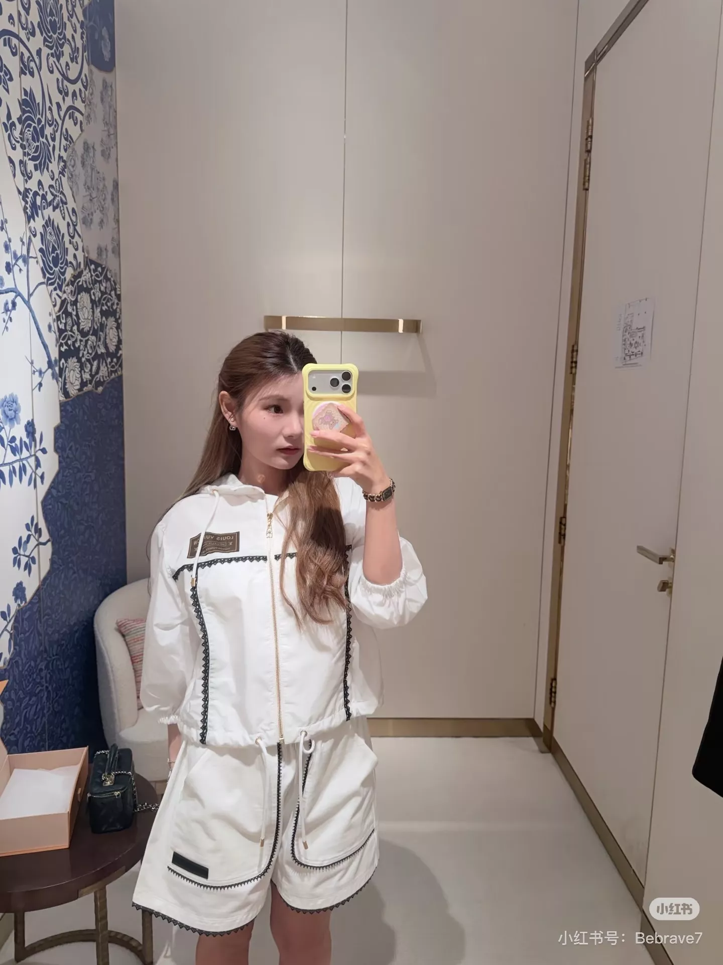 루이비통 다미에 패턴 후드 집업 재킷 반바지 세트 상세 이미지 39