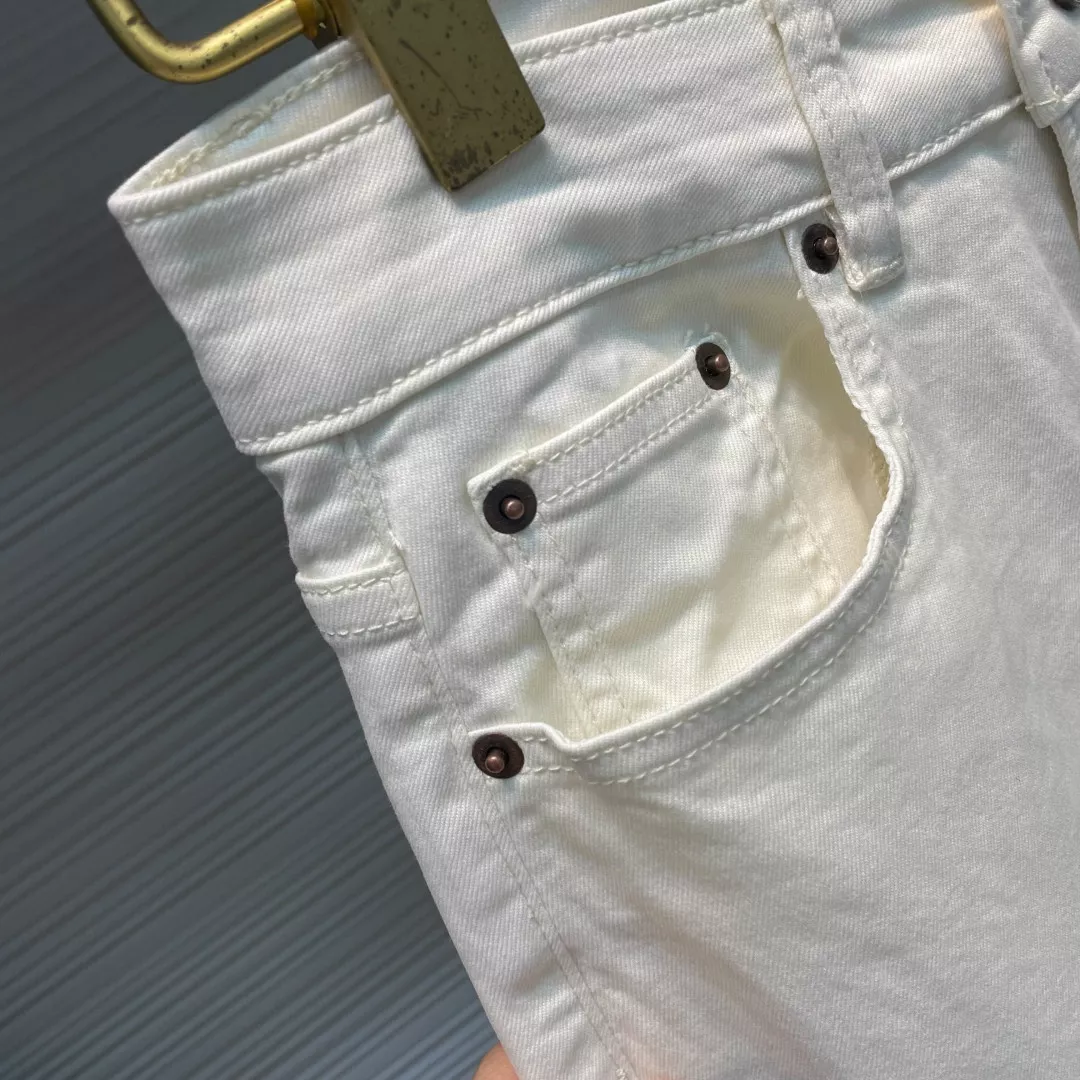 body_2acf5eae8608a94d.webp