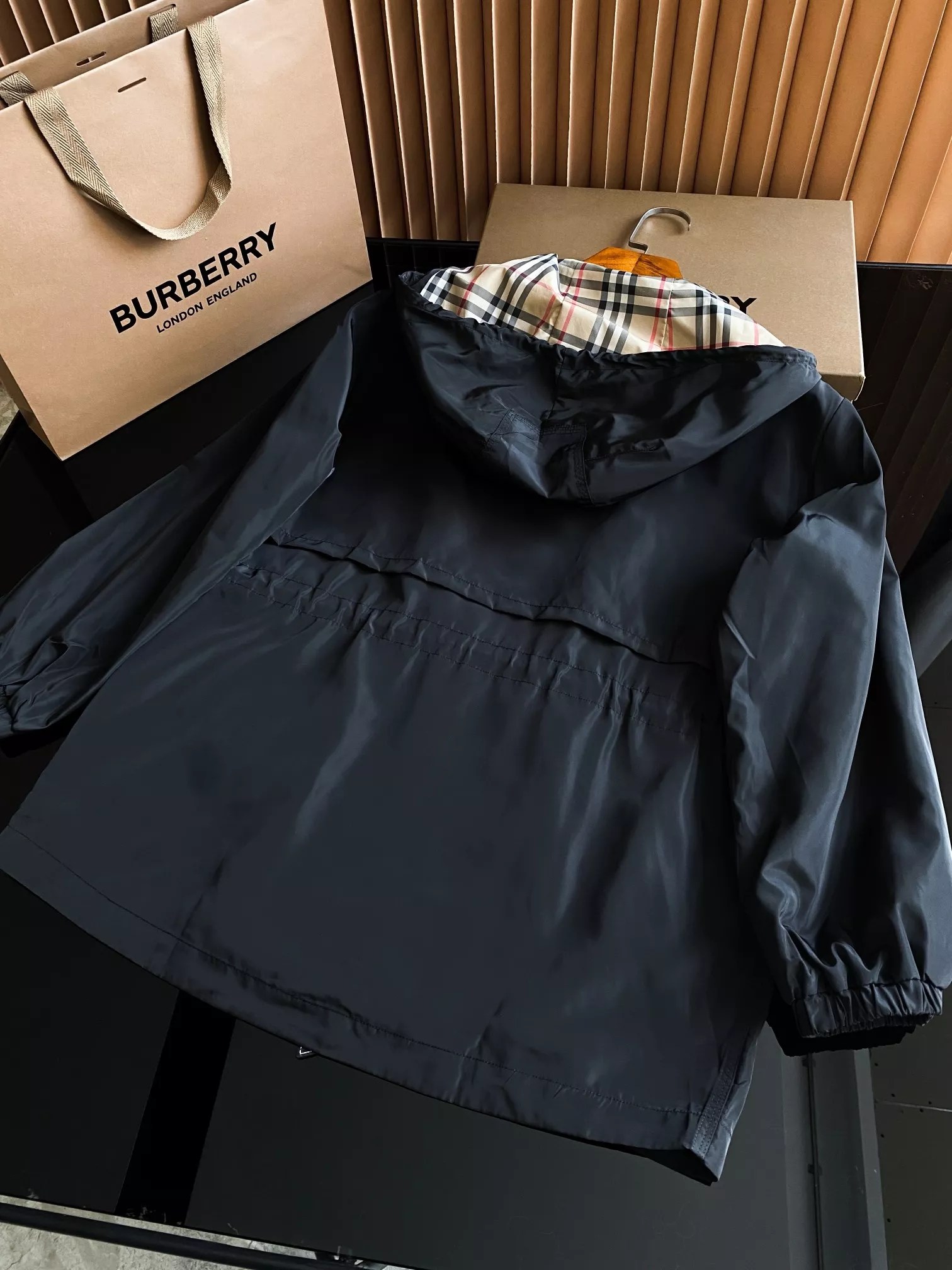 body_6e5bc53c93a7c457.webp