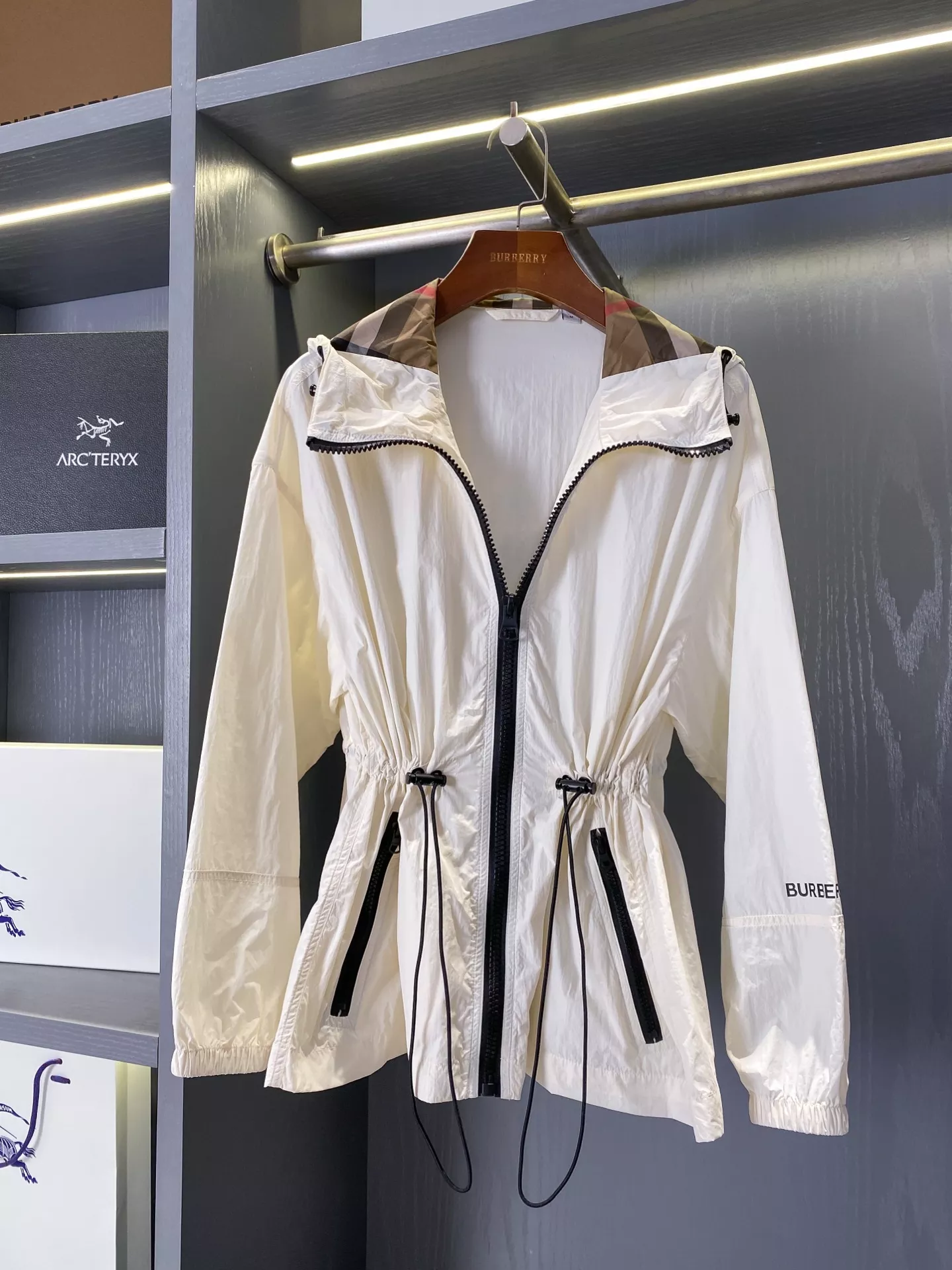 body_419d9b5cc01ff07a.webp