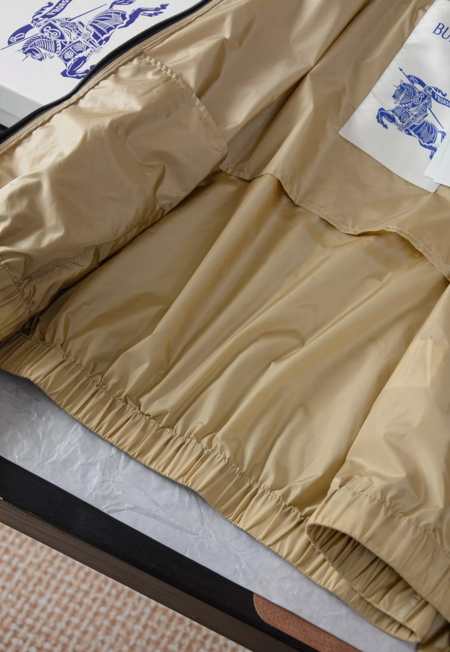 body_64d42877755bbc64.webp