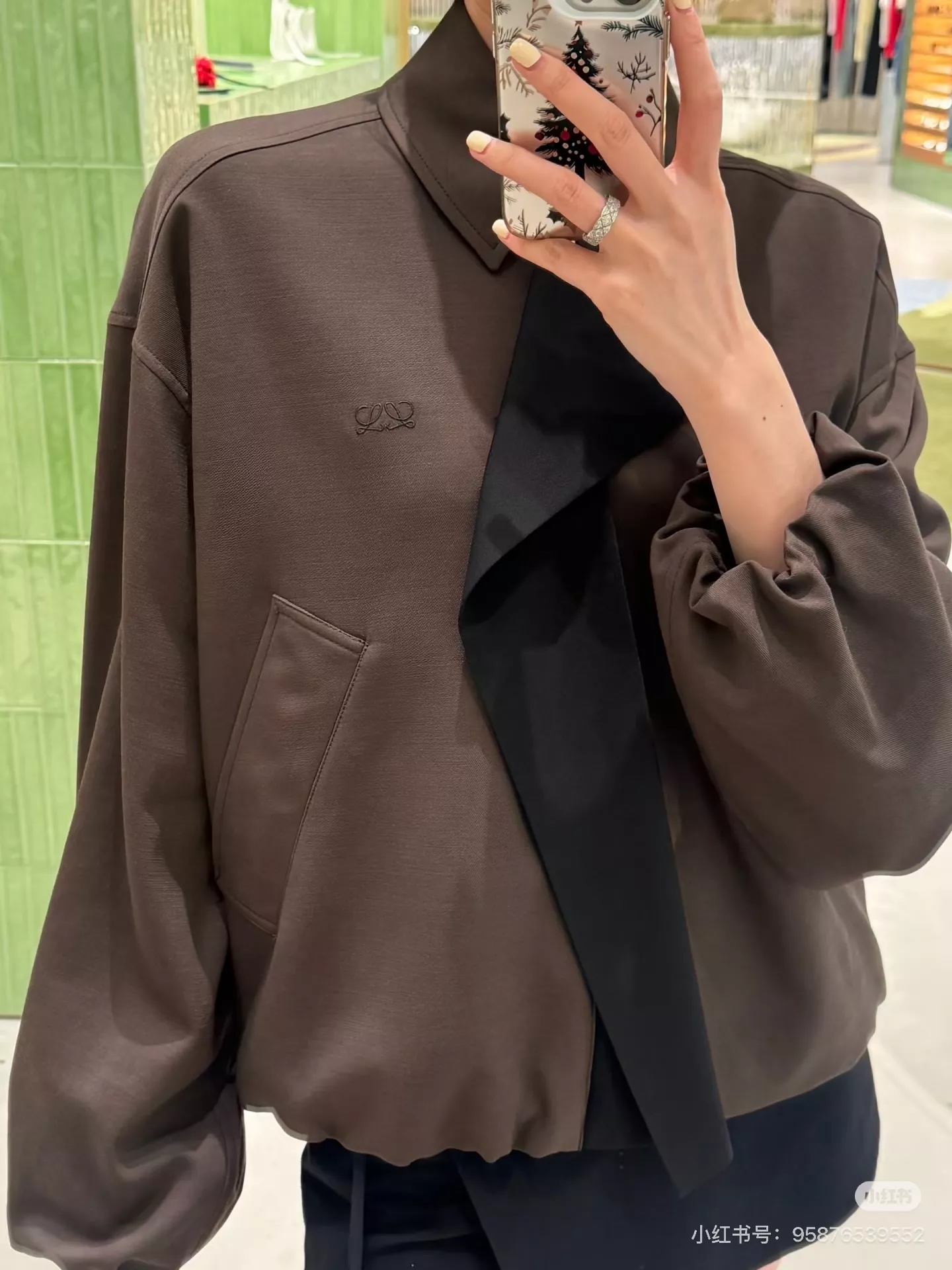 로에베 배색 타이 칼라 오버핏 재킷 상세 이미지 67