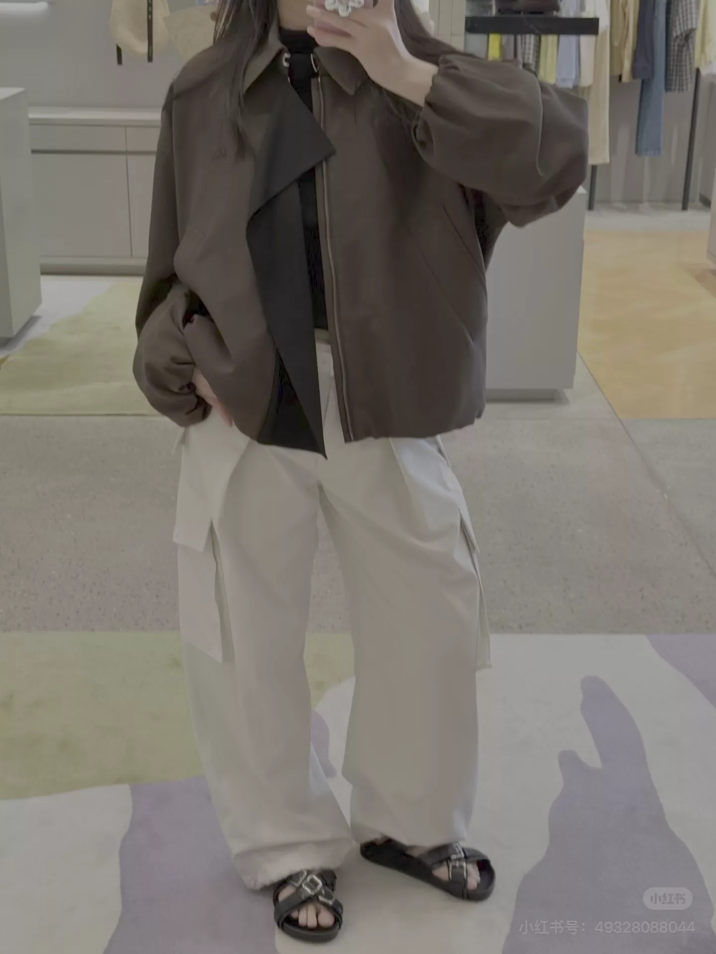 로에베 배색 타이 칼라 오버핏 재킷 상세 이미지 74