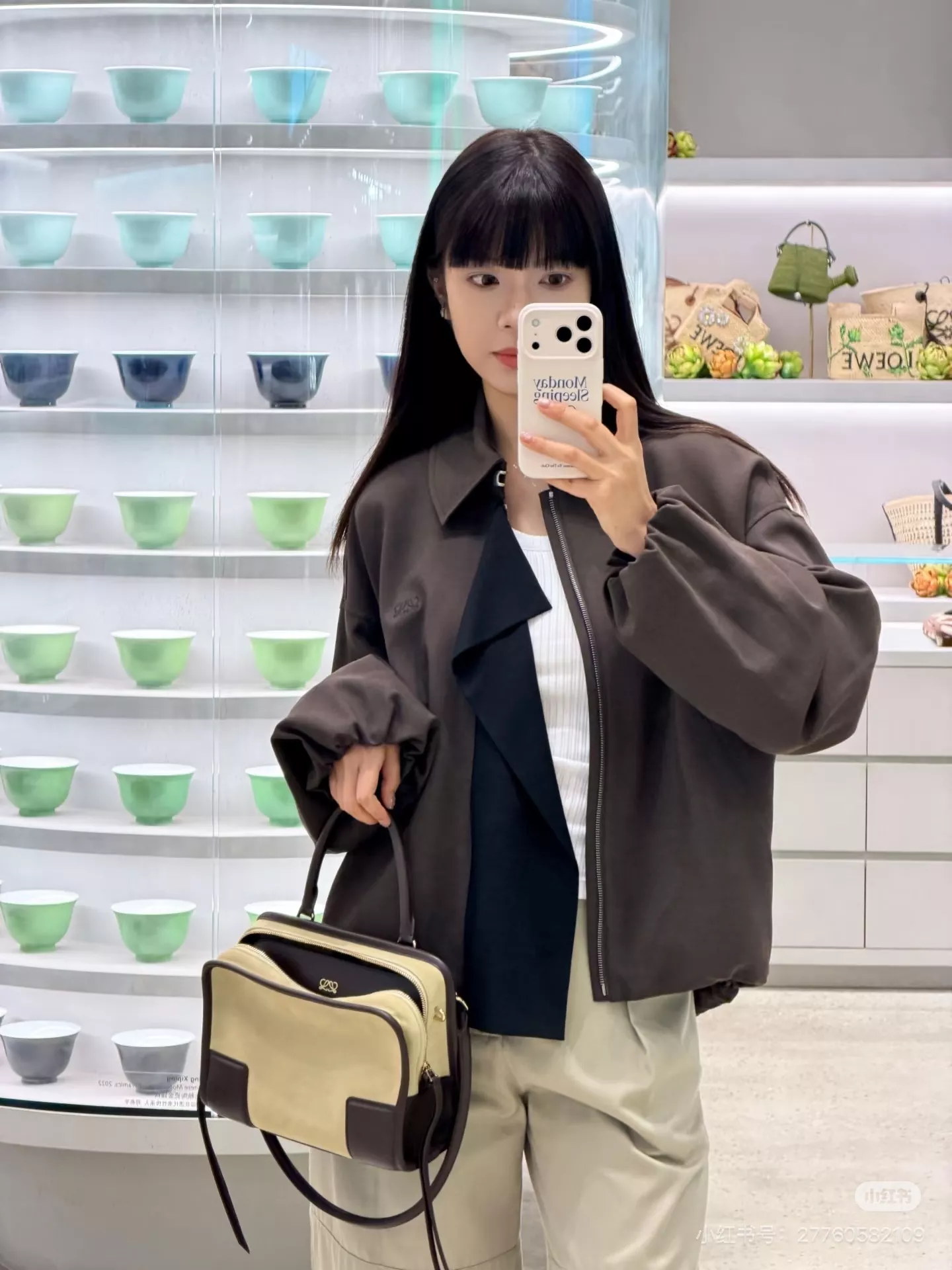 로에베 배색 타이 칼라 오버핏 재킷 상세 이미지 40