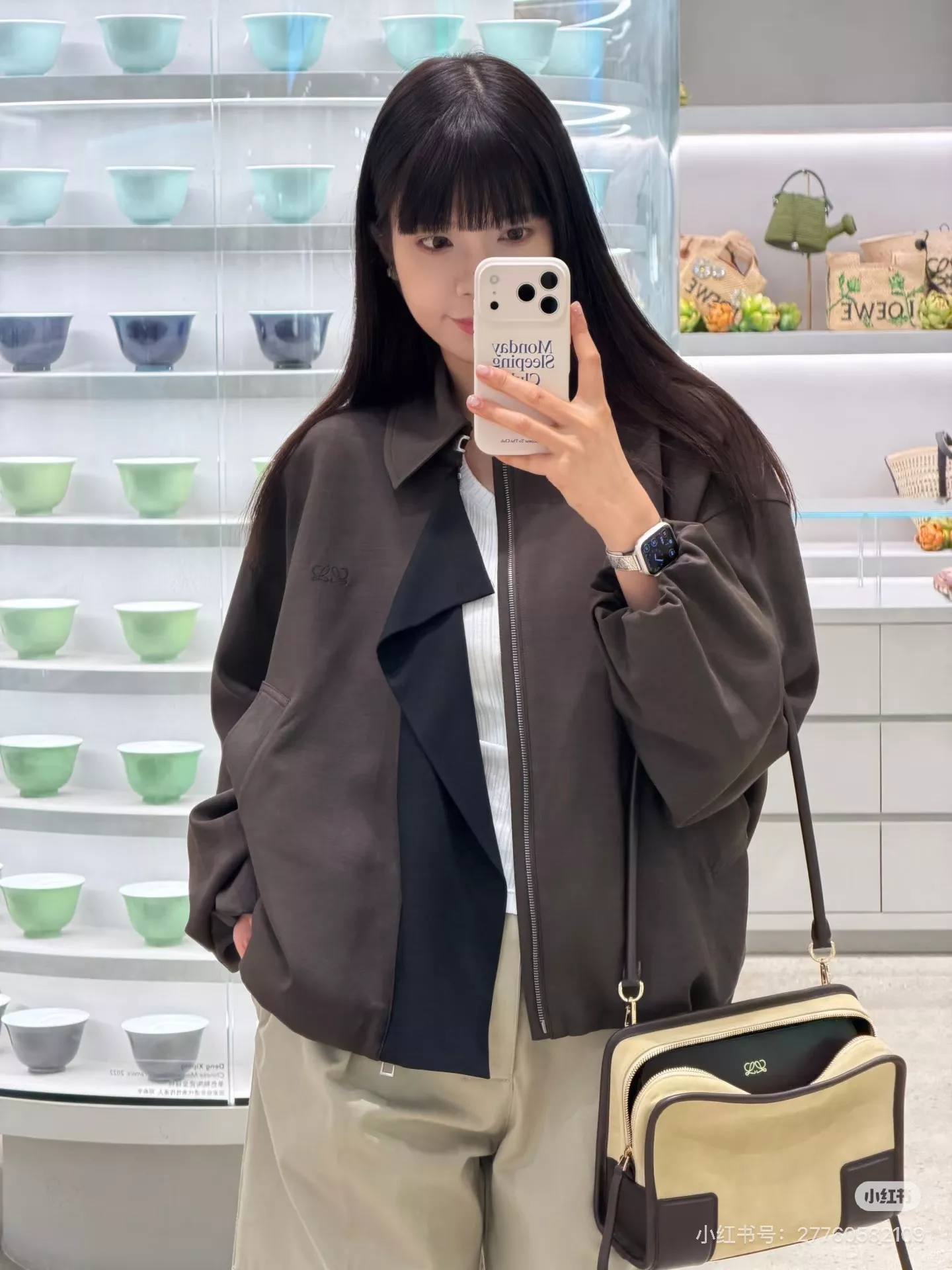 로에베 배색 타이 칼라 오버핏 재킷 상세 이미지 35
