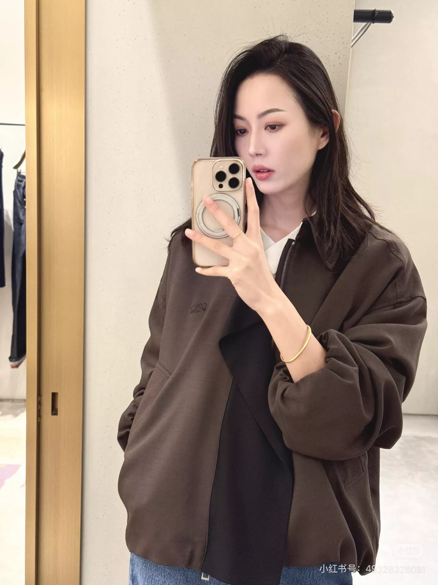 로에베 배색 타이 칼라 오버핏 재킷 상세 이미지 55