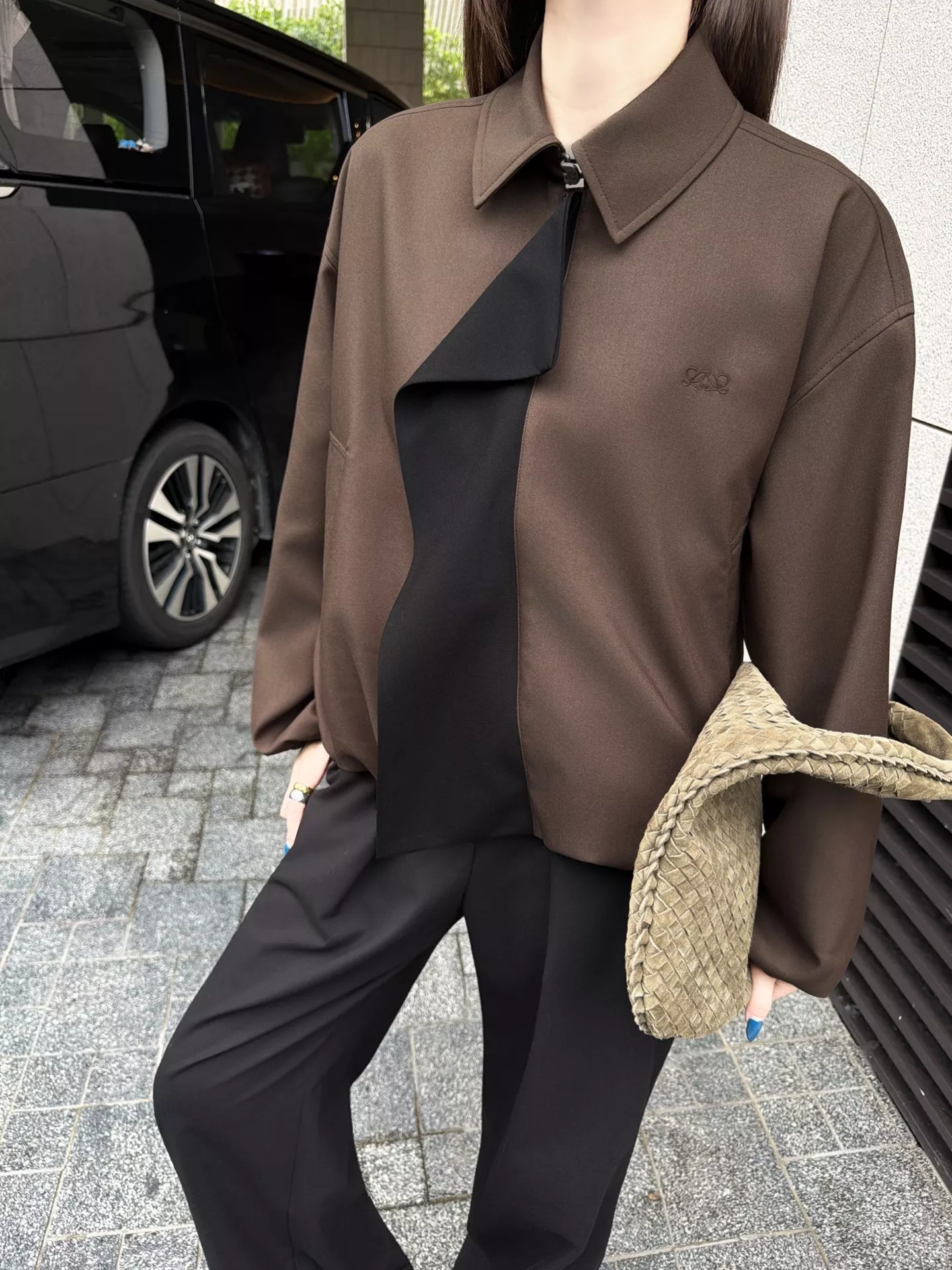 로에베 배색 타이 칼라 오버핏 재킷 상세 이미지 95