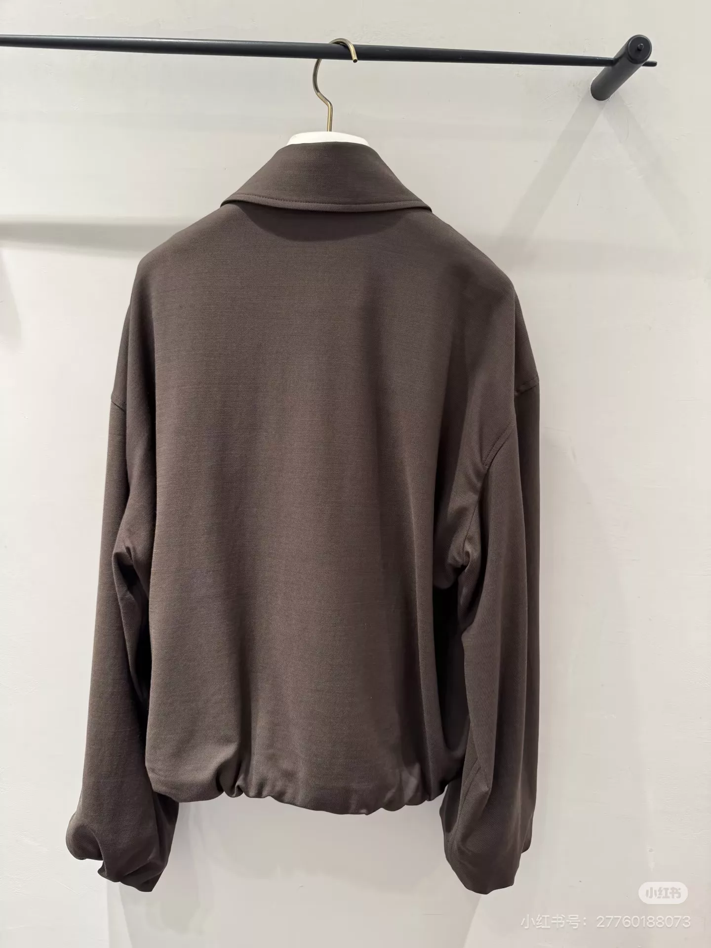 로에베 배색 타이 칼라 오버핏 재킷 상세 이미지 45