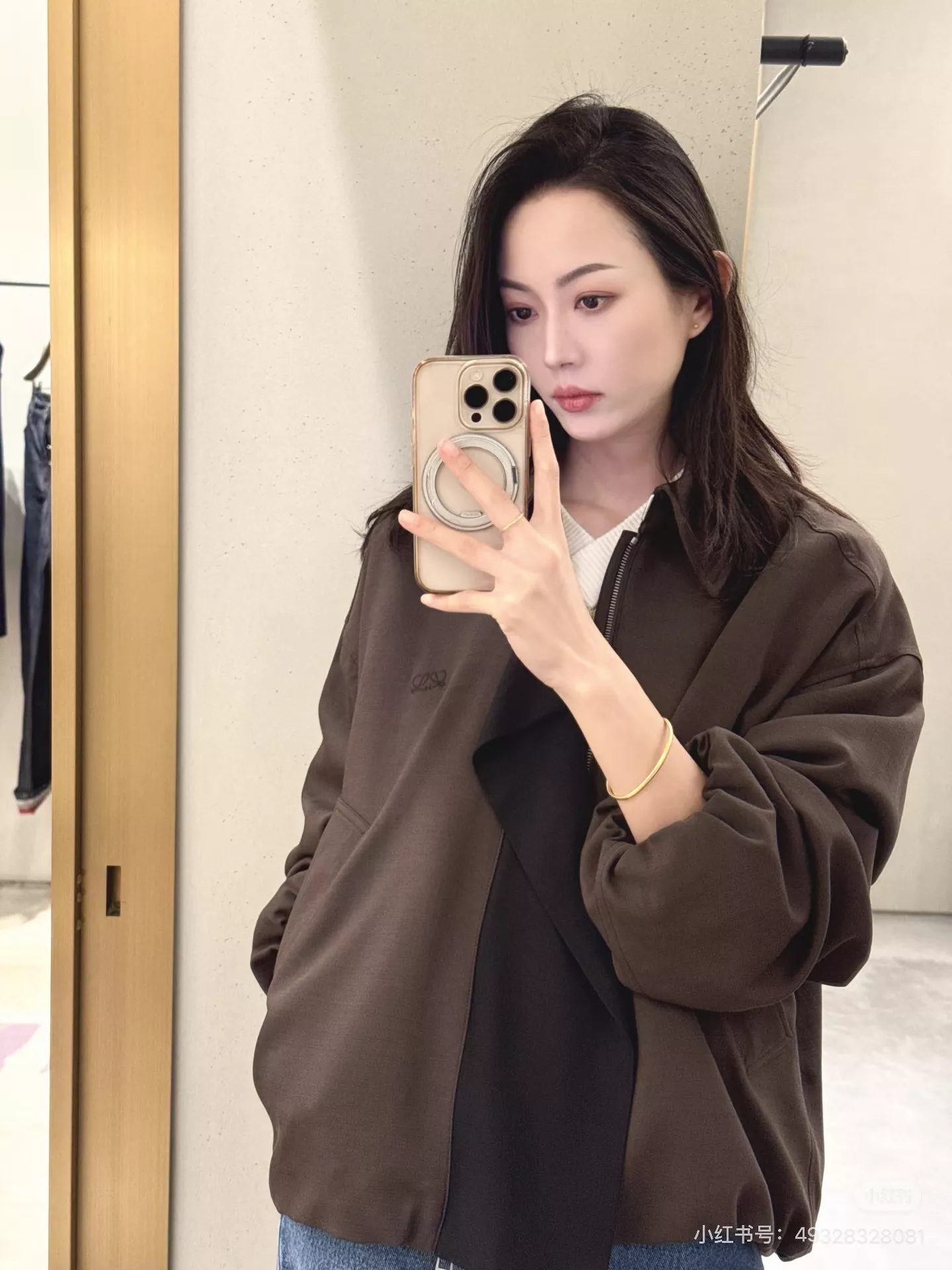 로에베 배색 타이 칼라 오버핏 재킷 상세 이미지 53