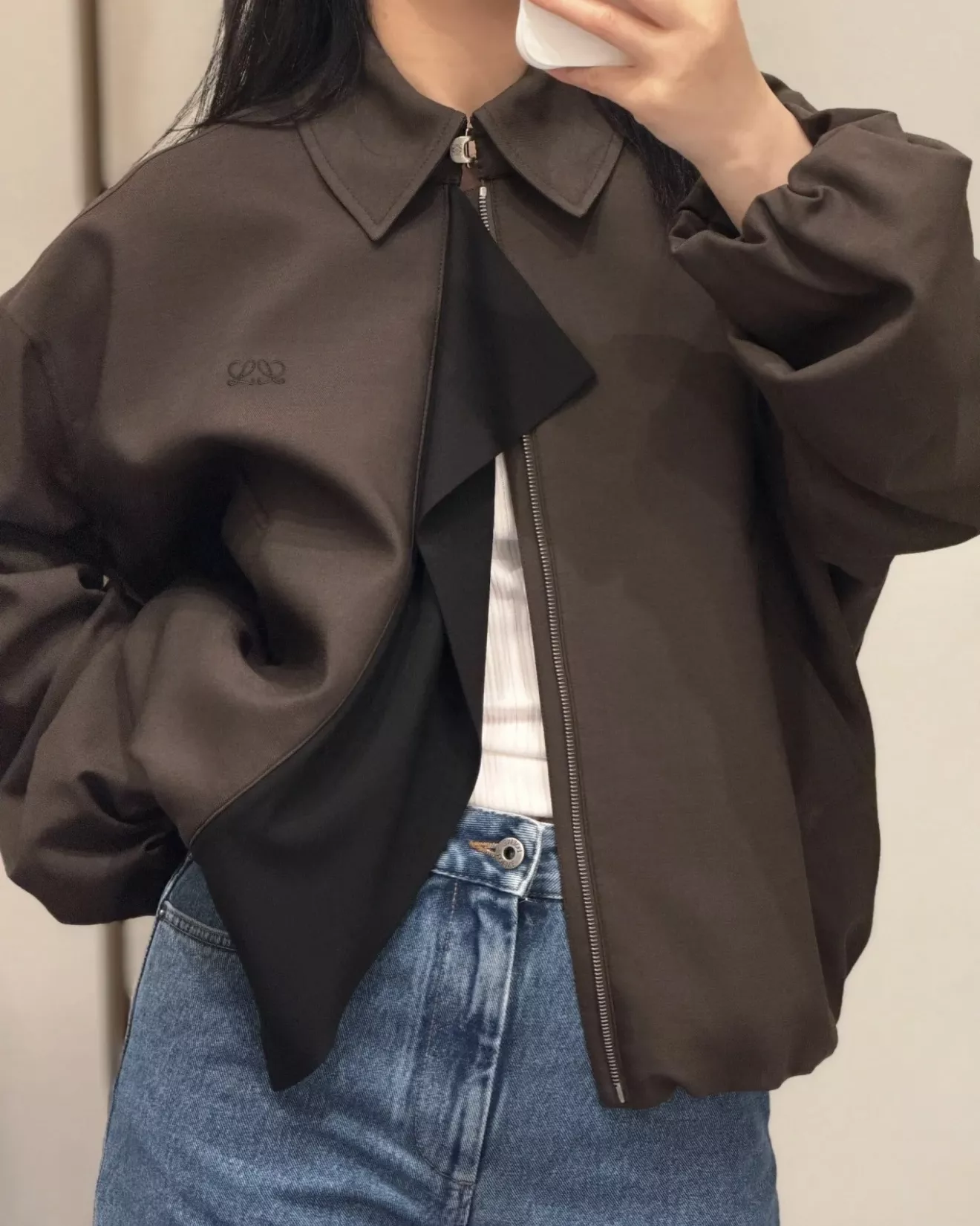 로에베 배색 타이 칼라 오버핏 재킷 상세 이미지 65