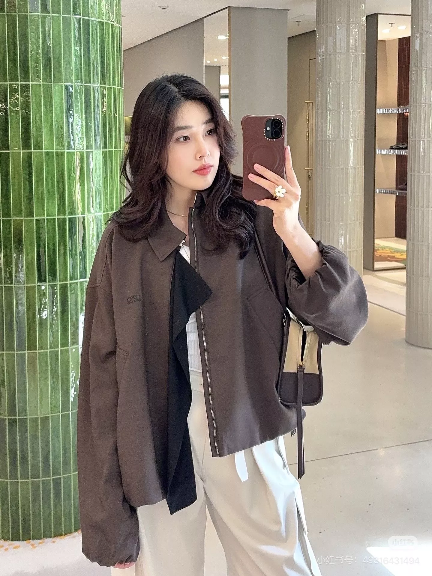 로에베 배색 타이 칼라 오버핏 재킷 상세 이미지 27