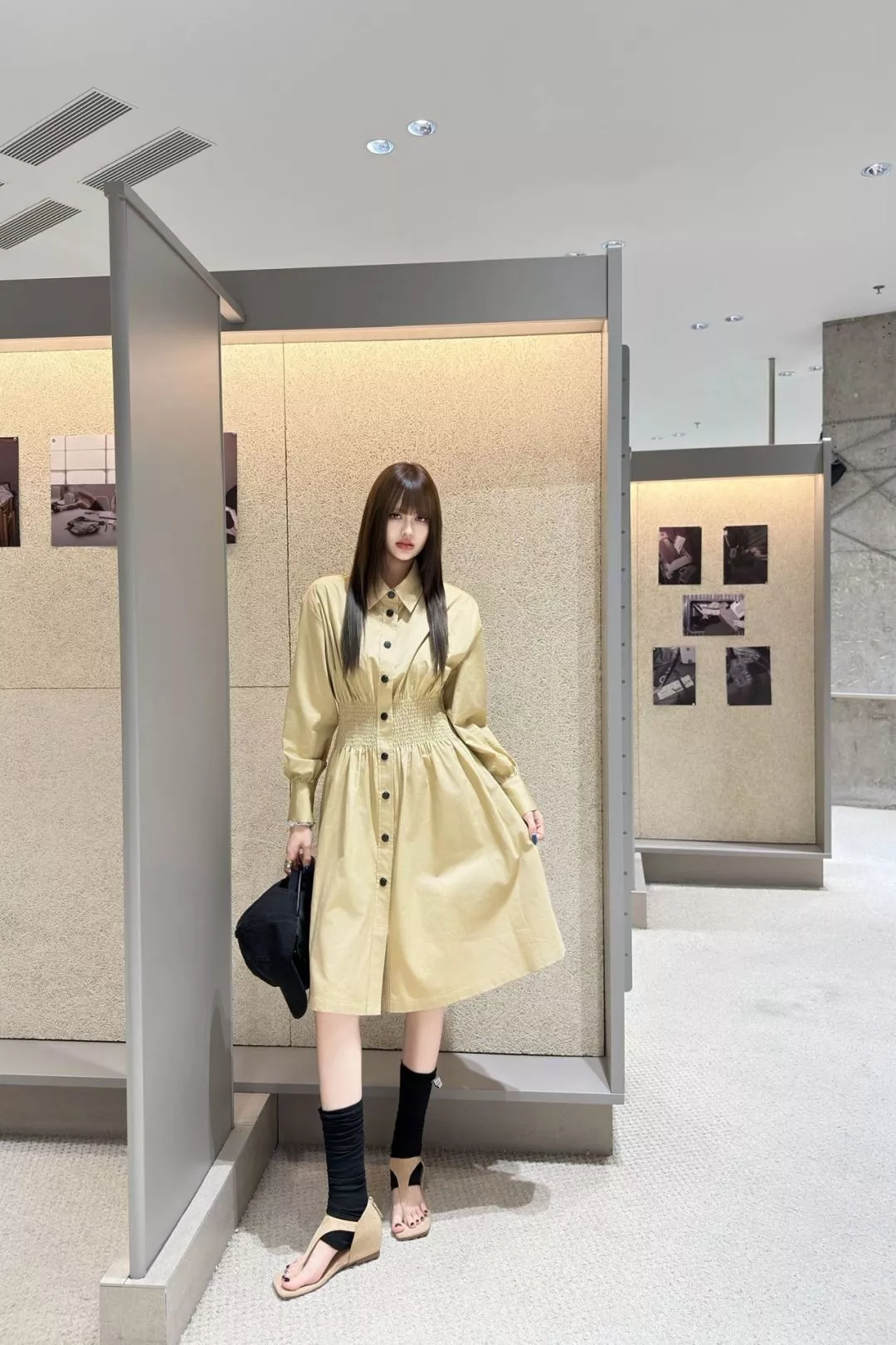 몽클레어 카키 셔츠형 허리밴딩 원피스 상세 이미지 16