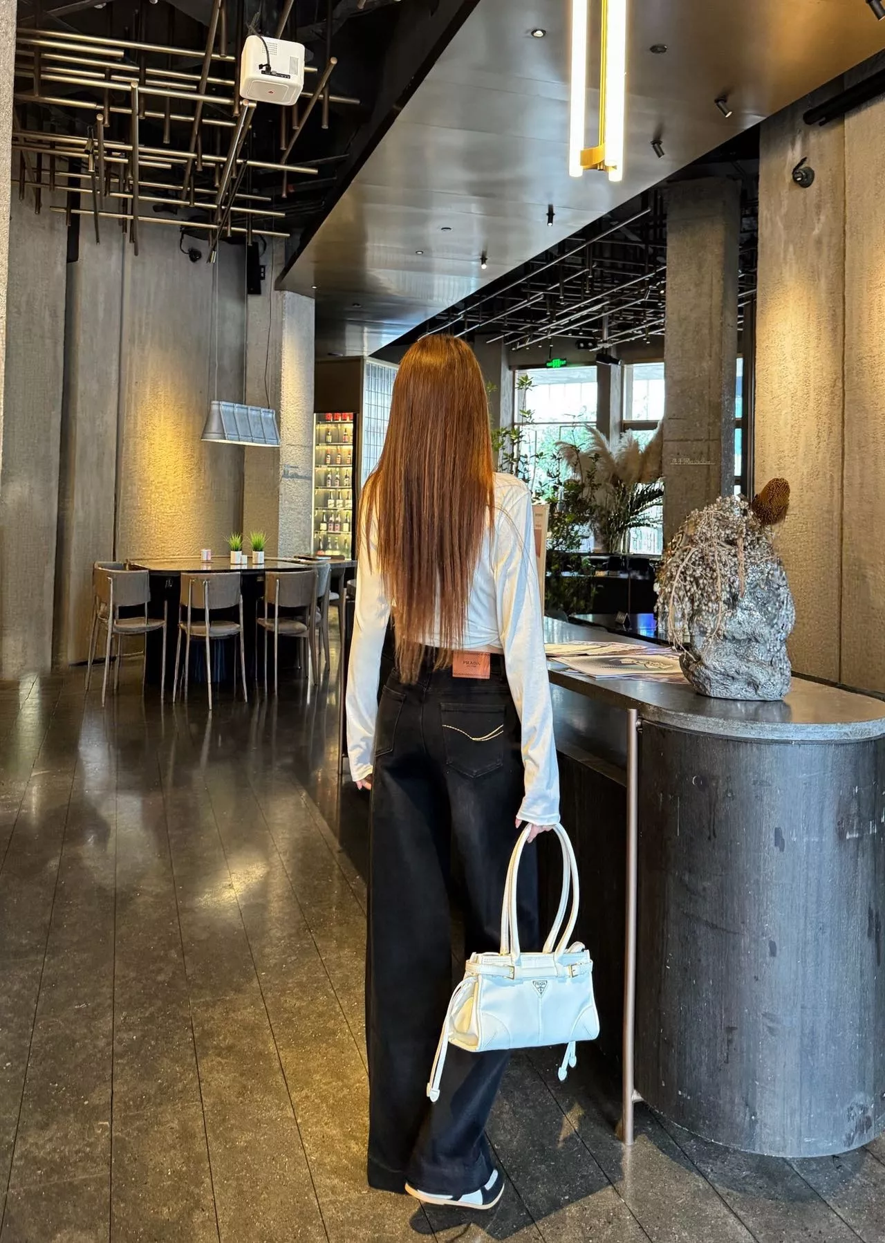 프라다 워싱 하이웨이스트 와이드 데님 팬츠 상세 이미지 12
