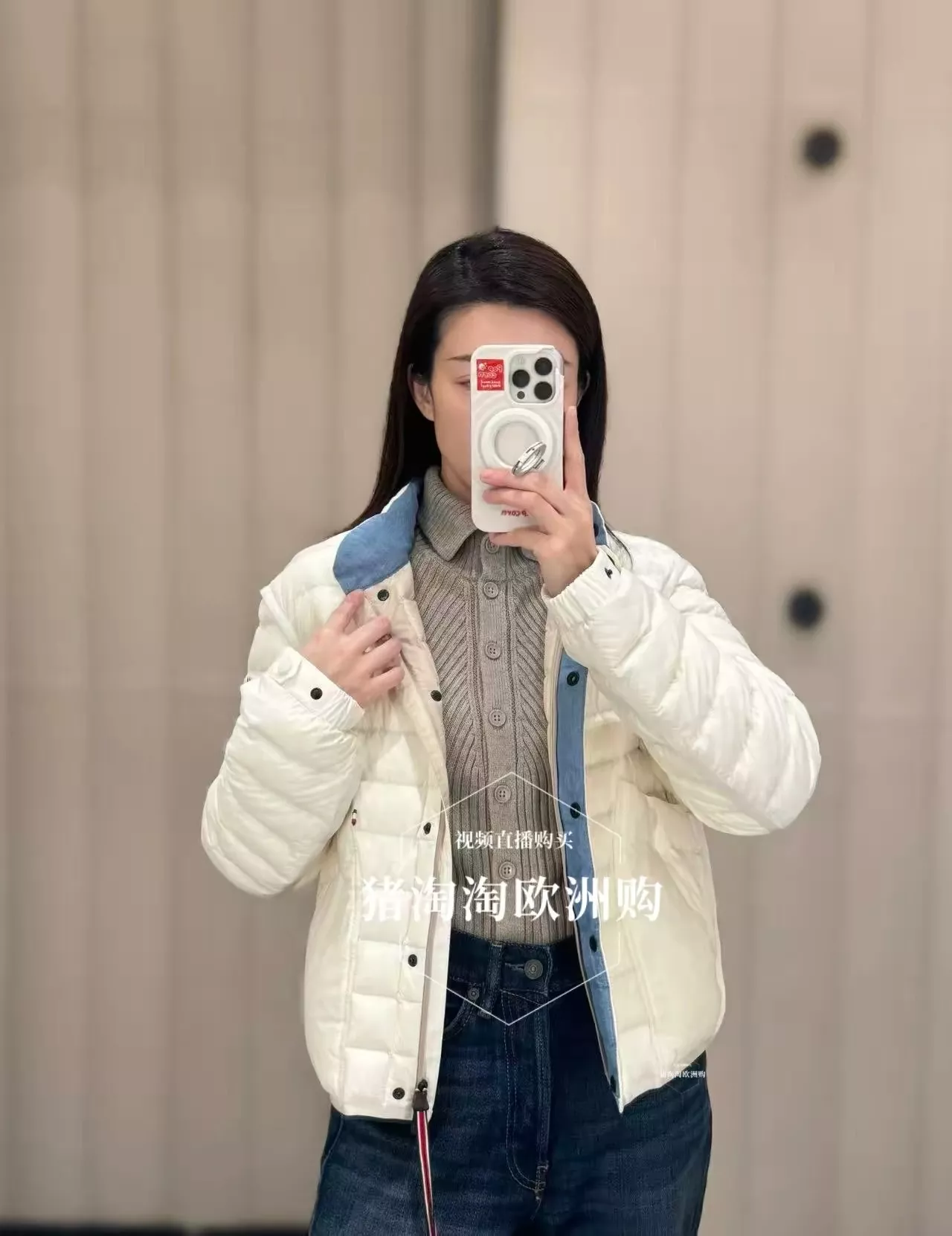 몽클레어 스탠드칼라 경량 크롭 패딩 상세 이미지 31
