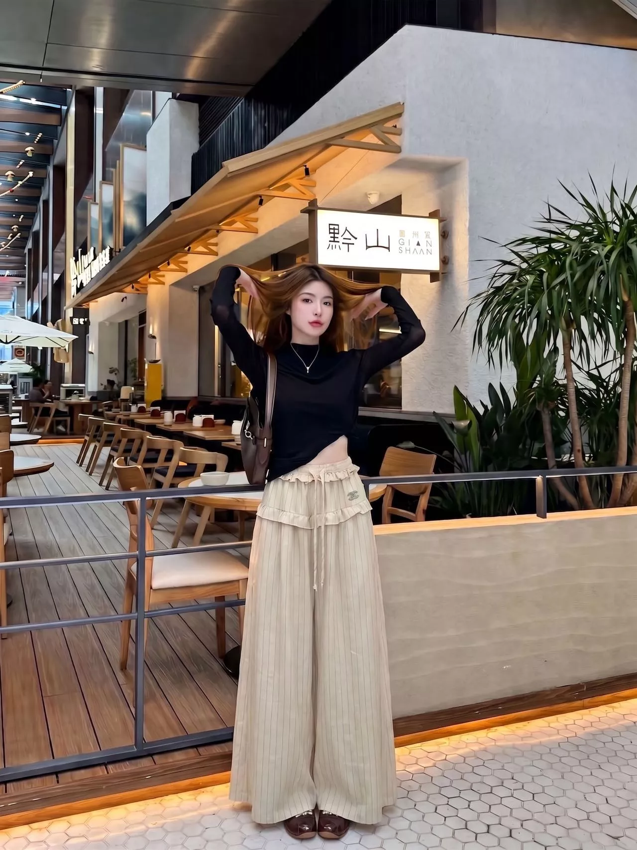 샤넬 스트라이프 하이웨이스트 플레어 스커트 상세 이미지 20